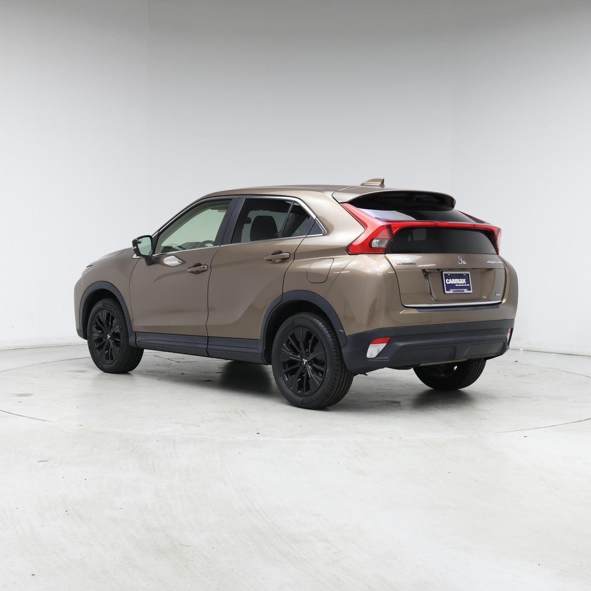 Thumbnail: 2018 Mitsubishi Eclipse Cross - 2
