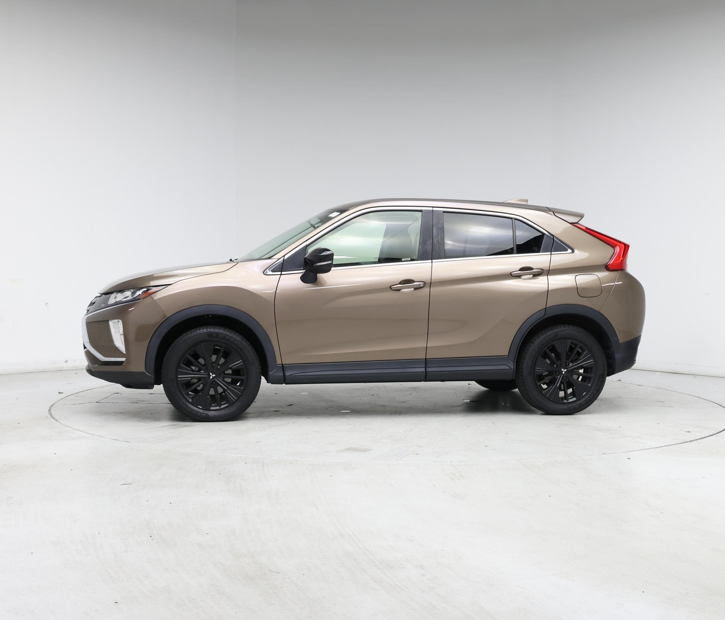 Thumbnail: 2018 Mitsubishi Eclipse Cross - 3