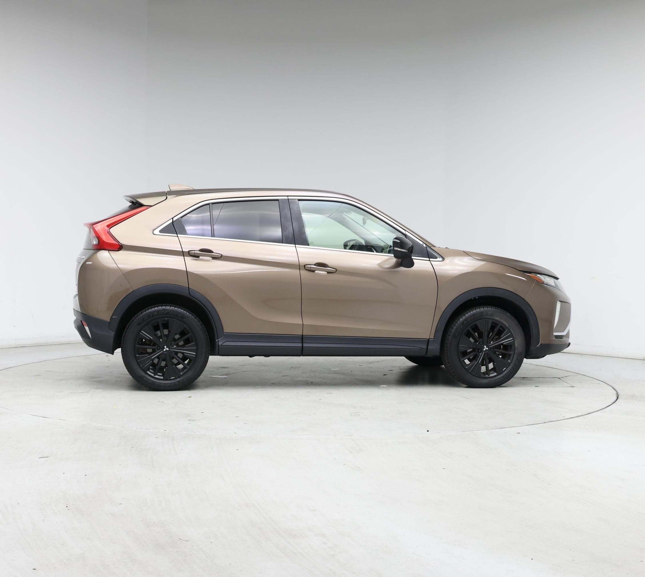 Thumbnail: 2018 Mitsubishi Eclipse Cross - 7