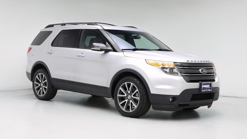 2015 Ford Explorer XLT Hero Image