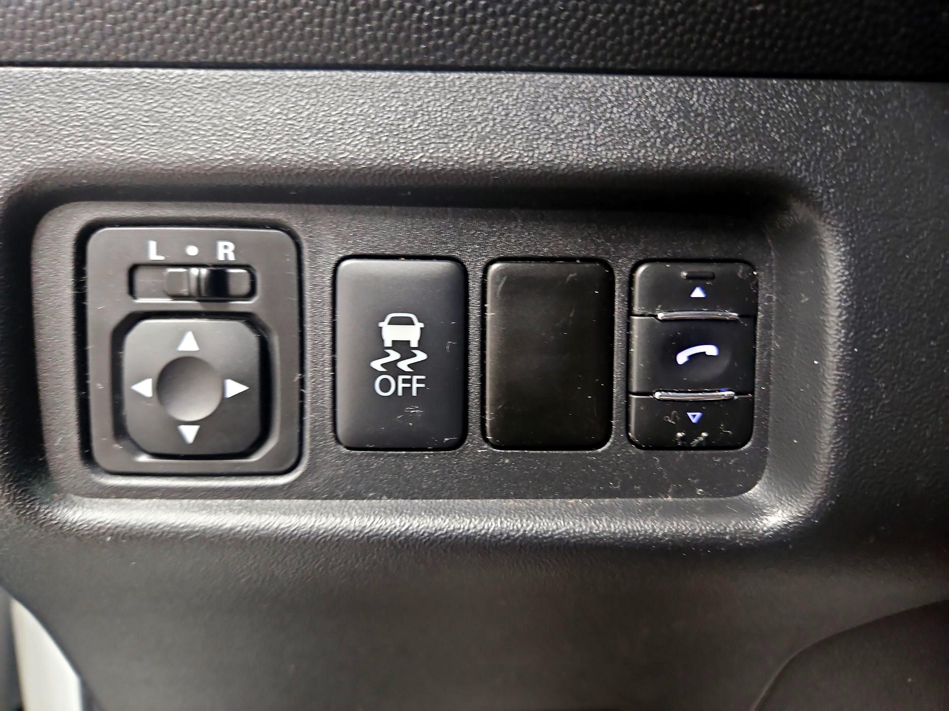 Thumbnail: 2017 Mitsubishi Mirage G4 - 13