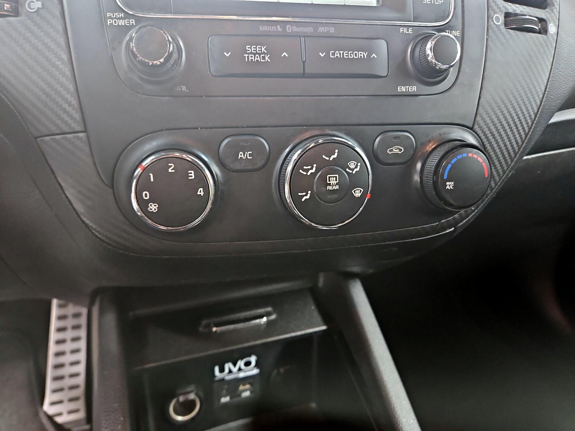 Thumbnail: 2014 Kia Forte - 16