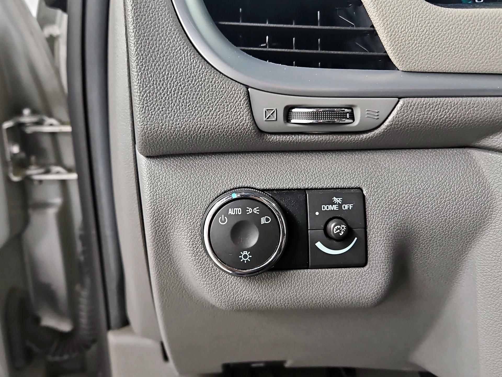 Thumbnail: 2017 Chevrolet Traverse - 13