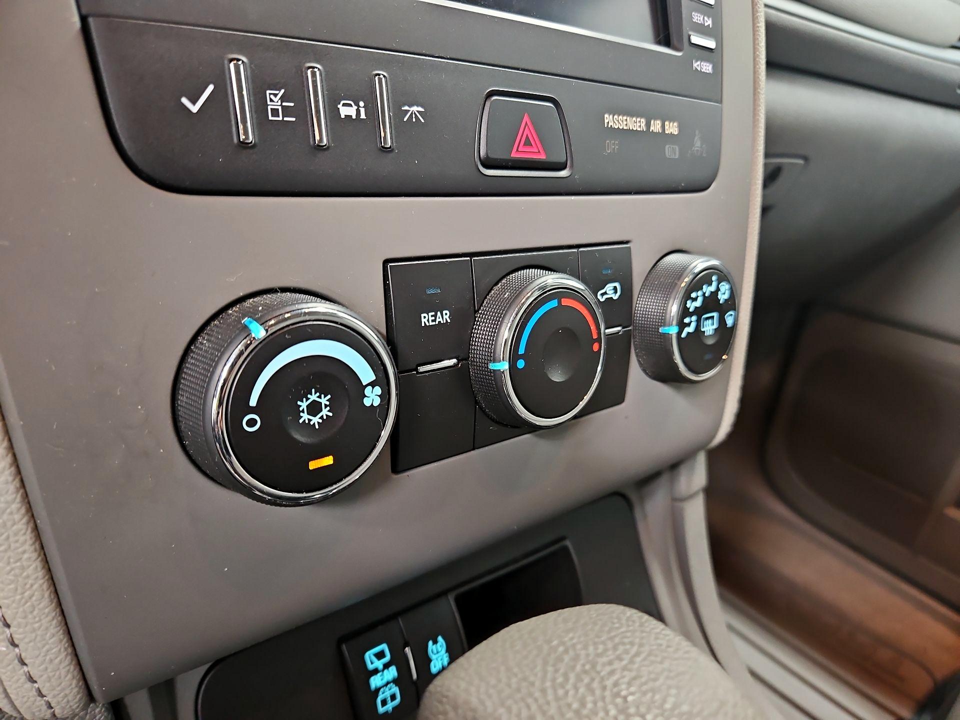 Thumbnail: 2017 Chevrolet Traverse - 16