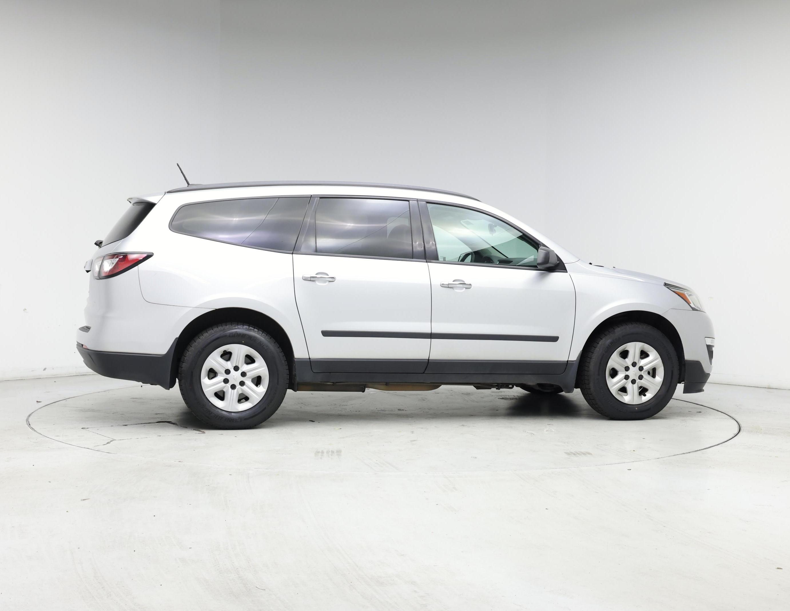 Thumbnail: 2017 Chevrolet Traverse - 7