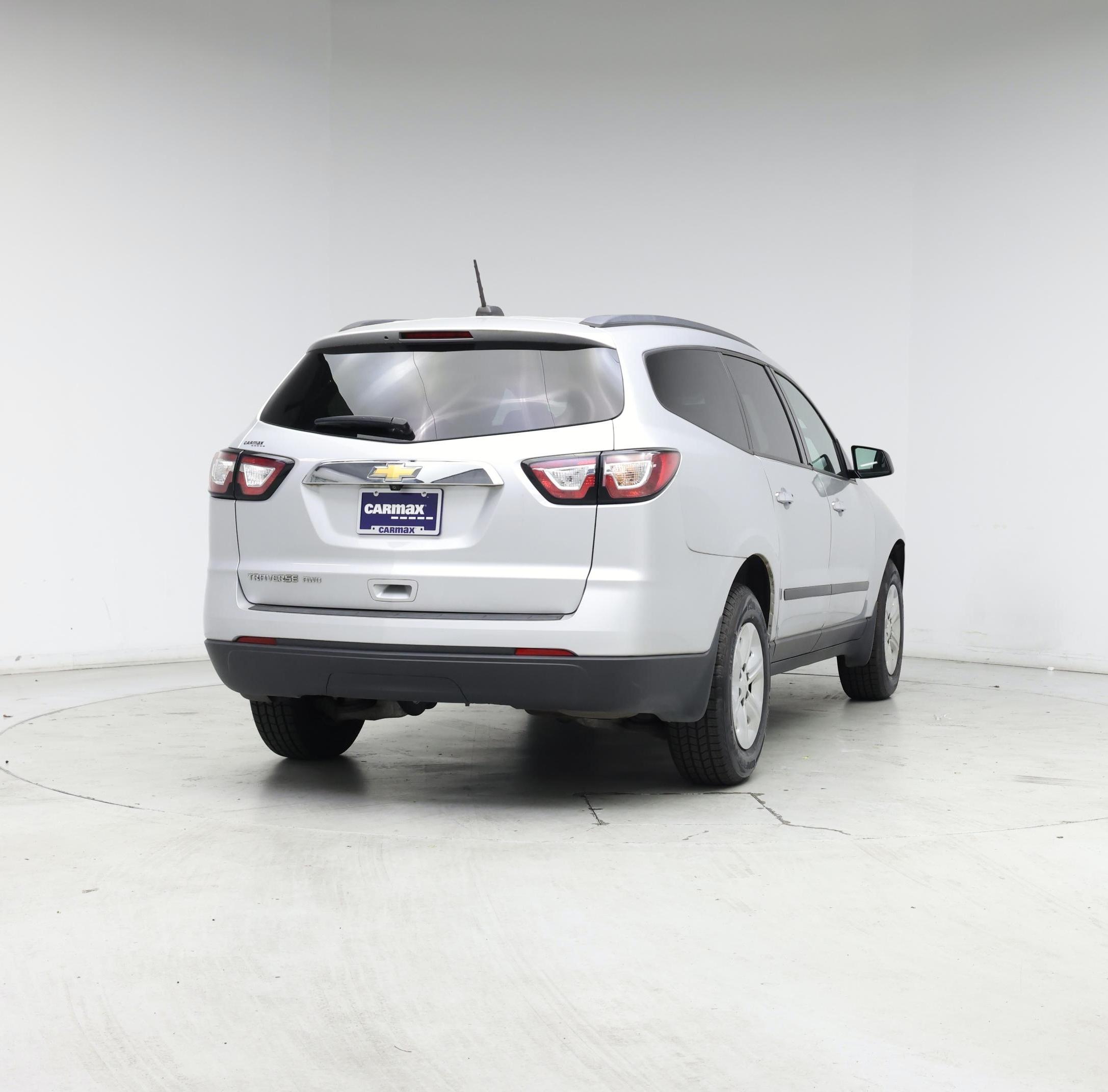 Thumbnail: 2017 Chevrolet Traverse - 8