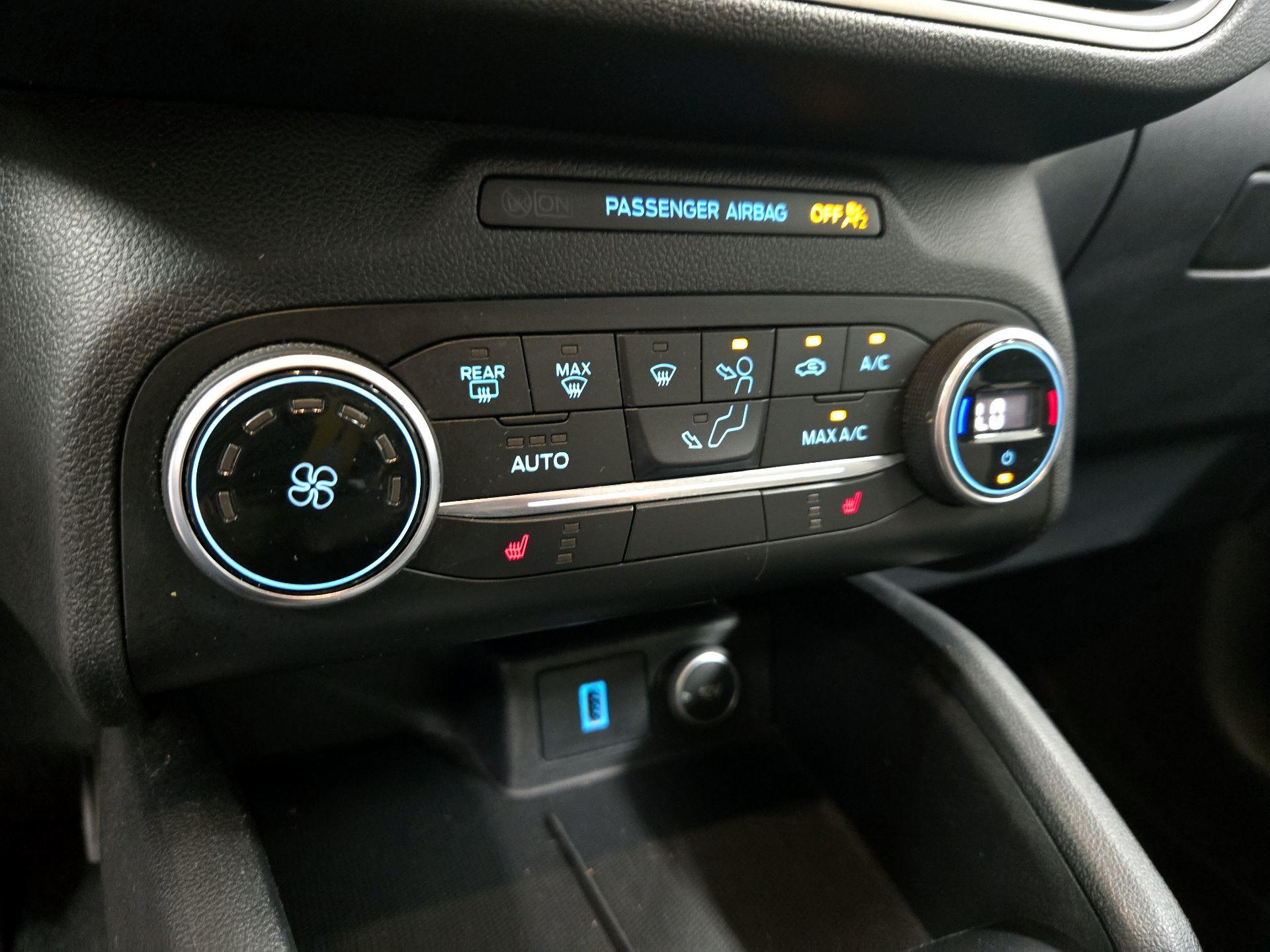 Thumbnail: 2020 Ford Escape - 16