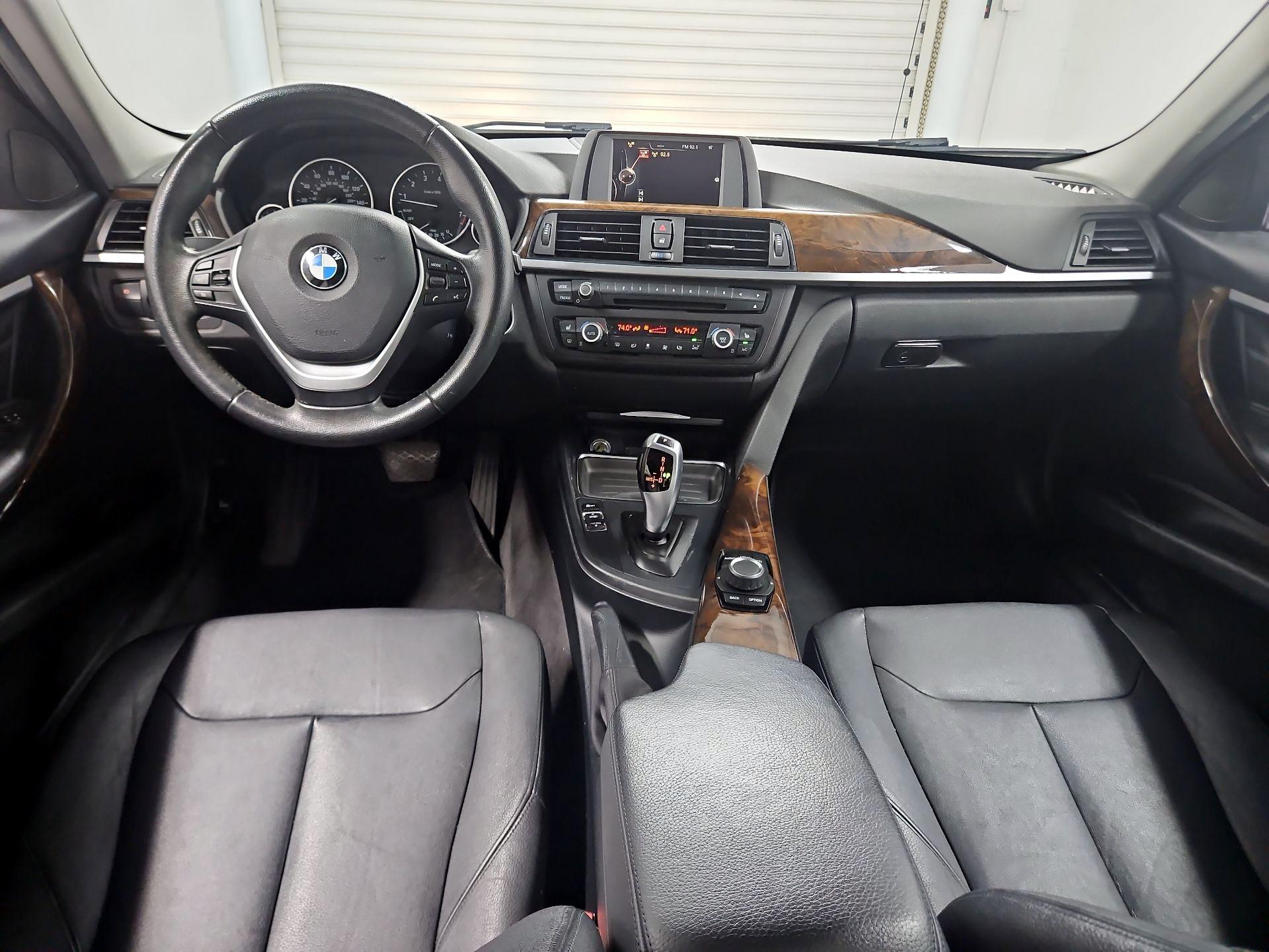 Thumbnail: 2015 BMW 3 Series - 9