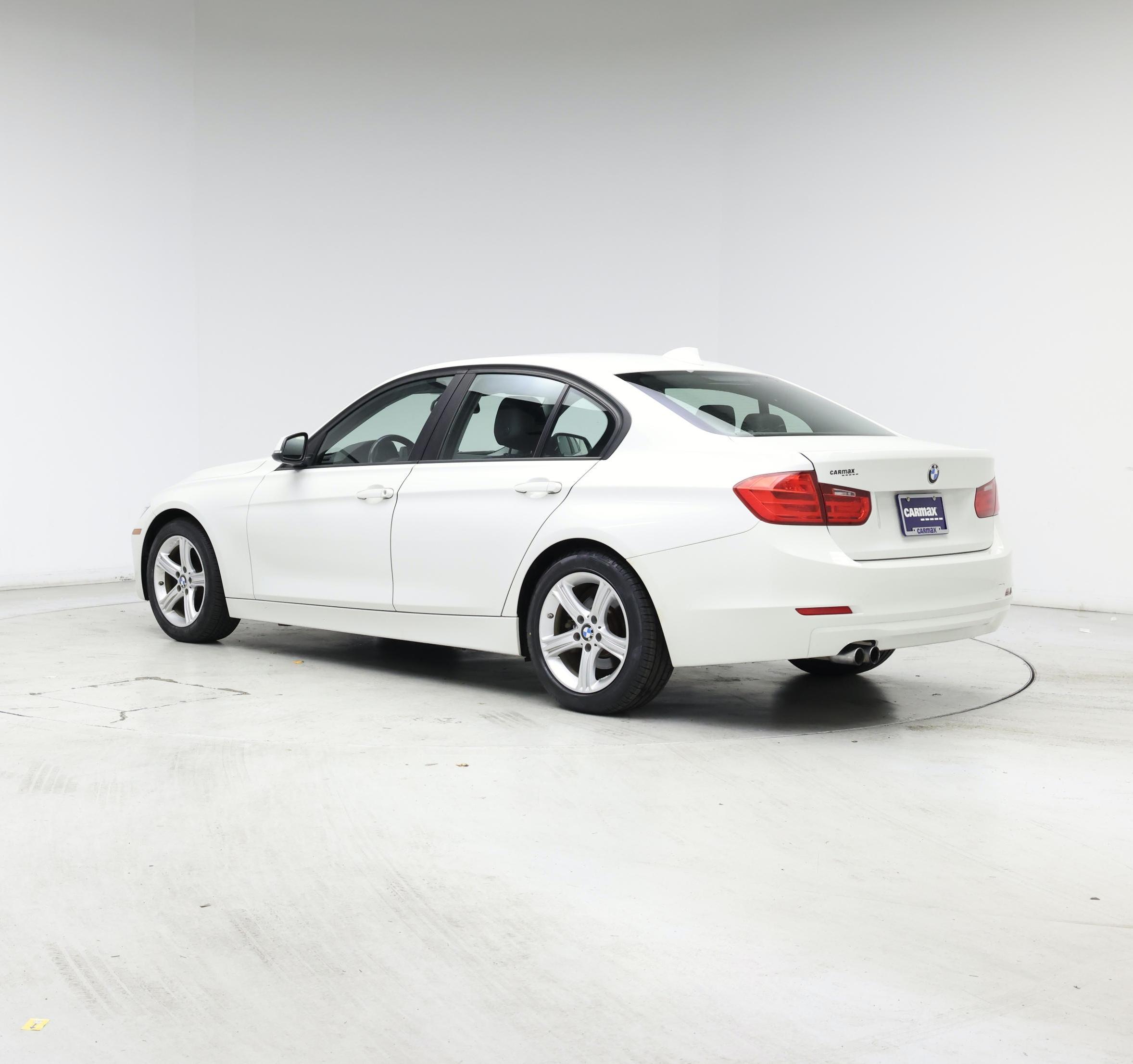Thumbnail: 2015 BMW 3 Series - 2