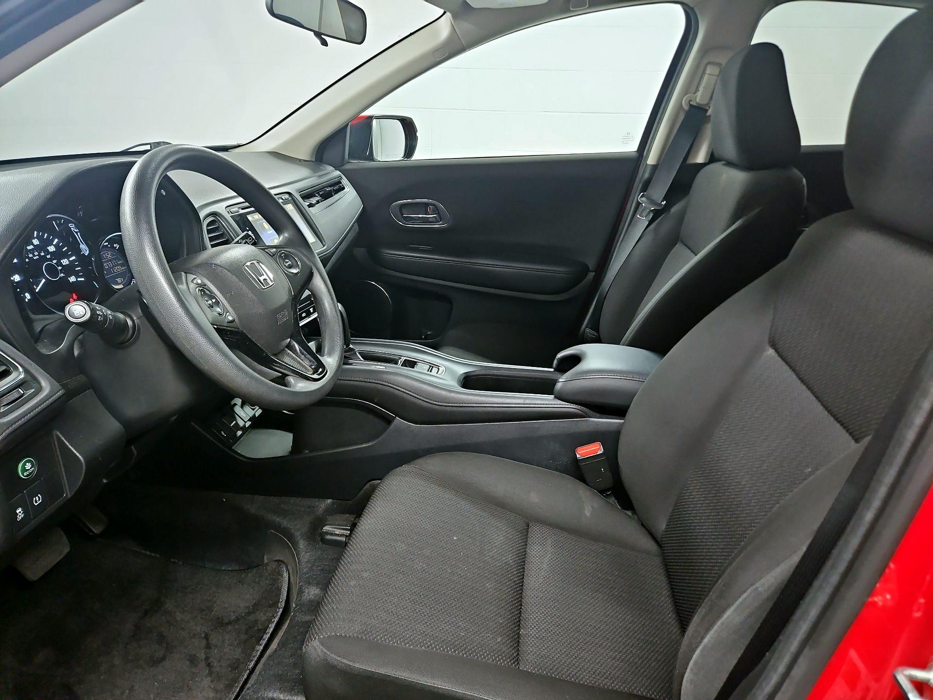 Thumbnail: 2016 Honda HR-V - 11