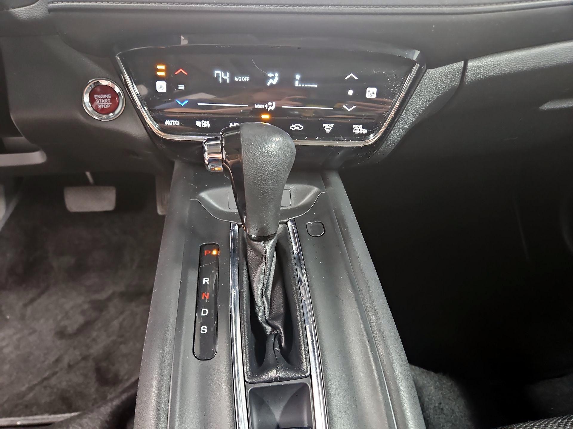 Thumbnail: 2016 Honda HR-V - 17