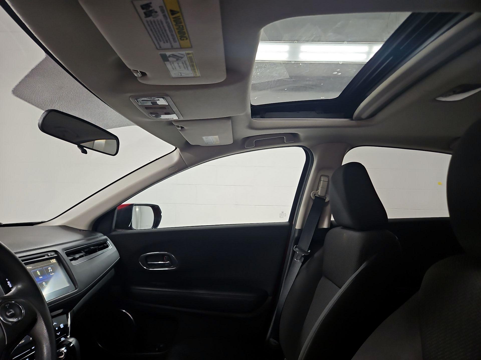 Thumbnail: 2016 Honda HR-V - 19