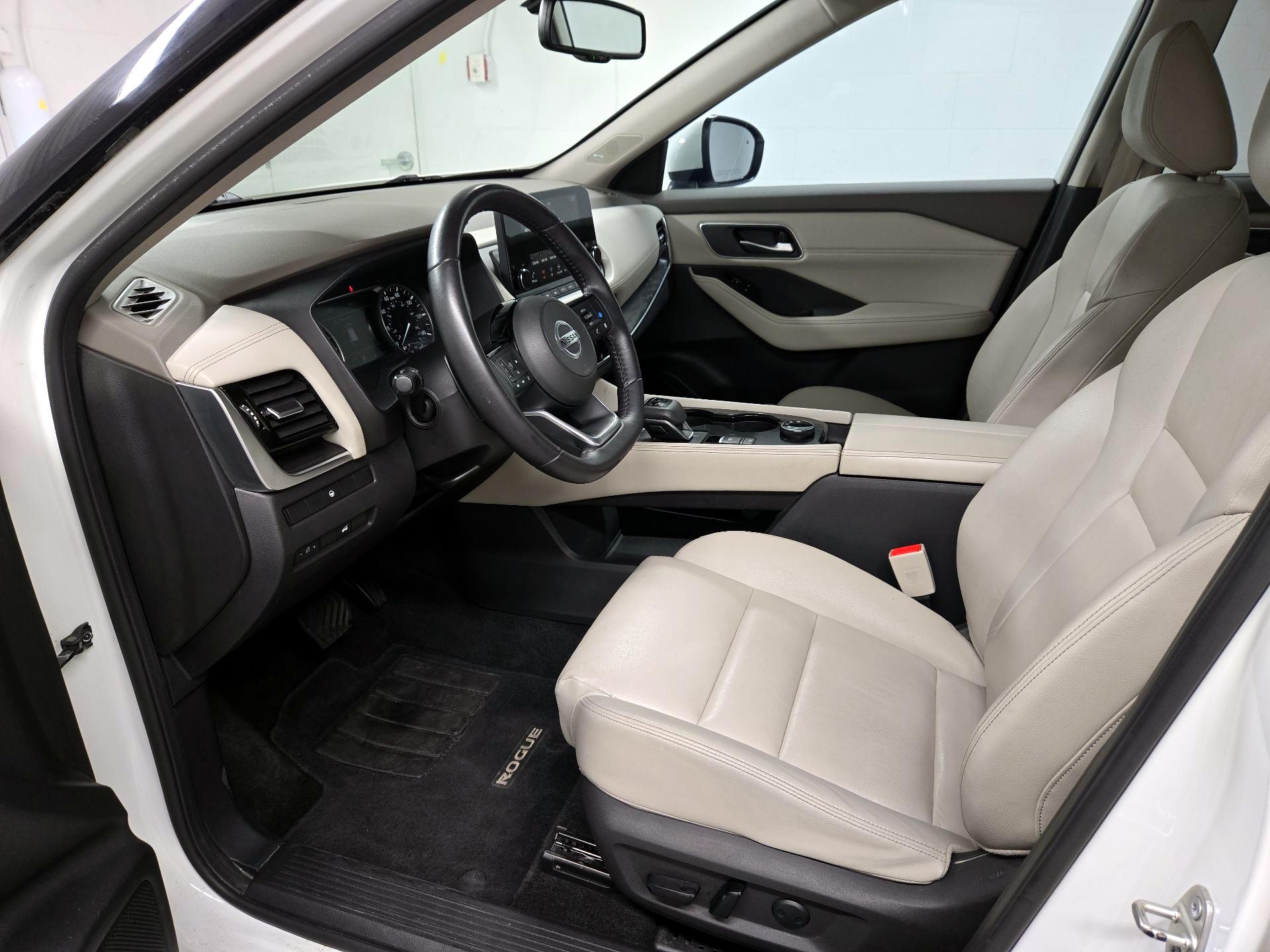 Thumbnail: 2021 Nissan Rogue - 11