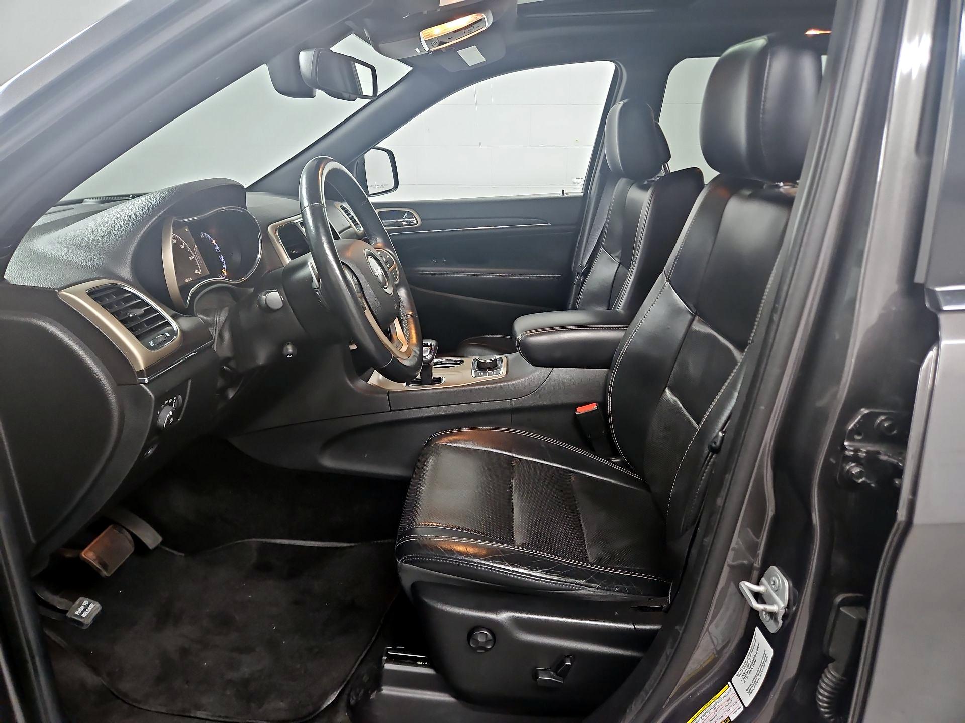 Thumbnail: 2015 Jeep Grand Cherokee - 11