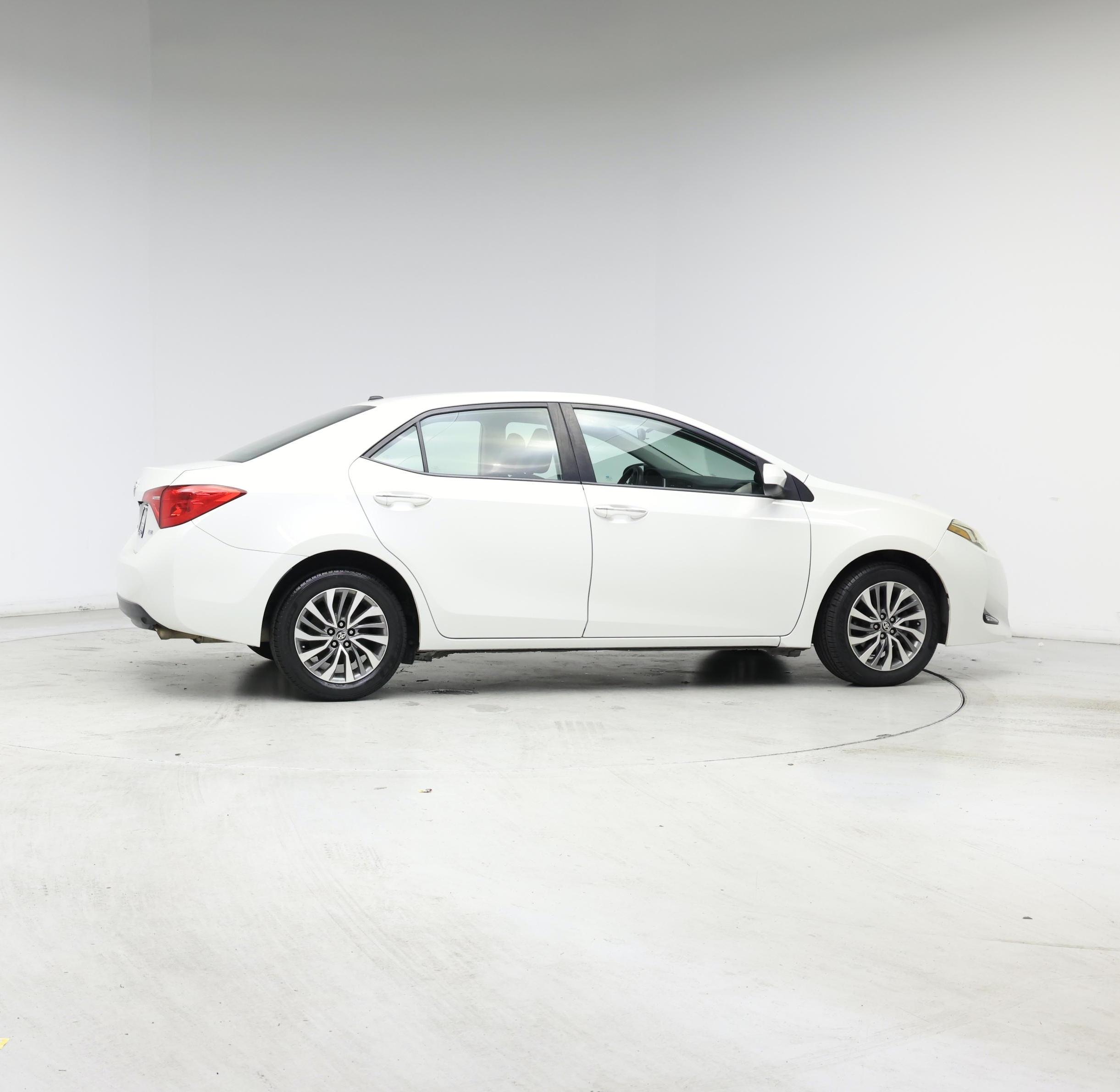 Thumbnail: 2017 Toyota Corolla - 7