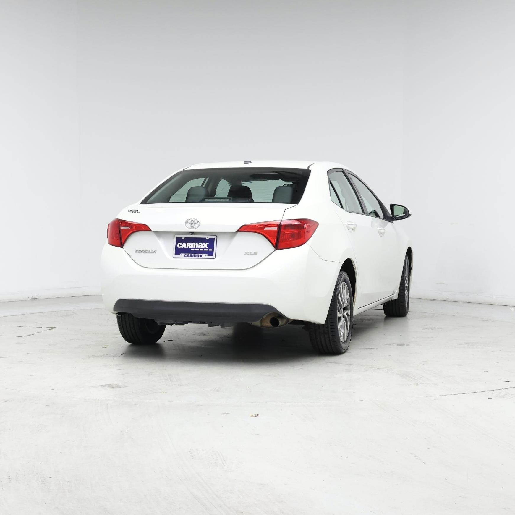 Thumbnail: 2017 Toyota Corolla - 8