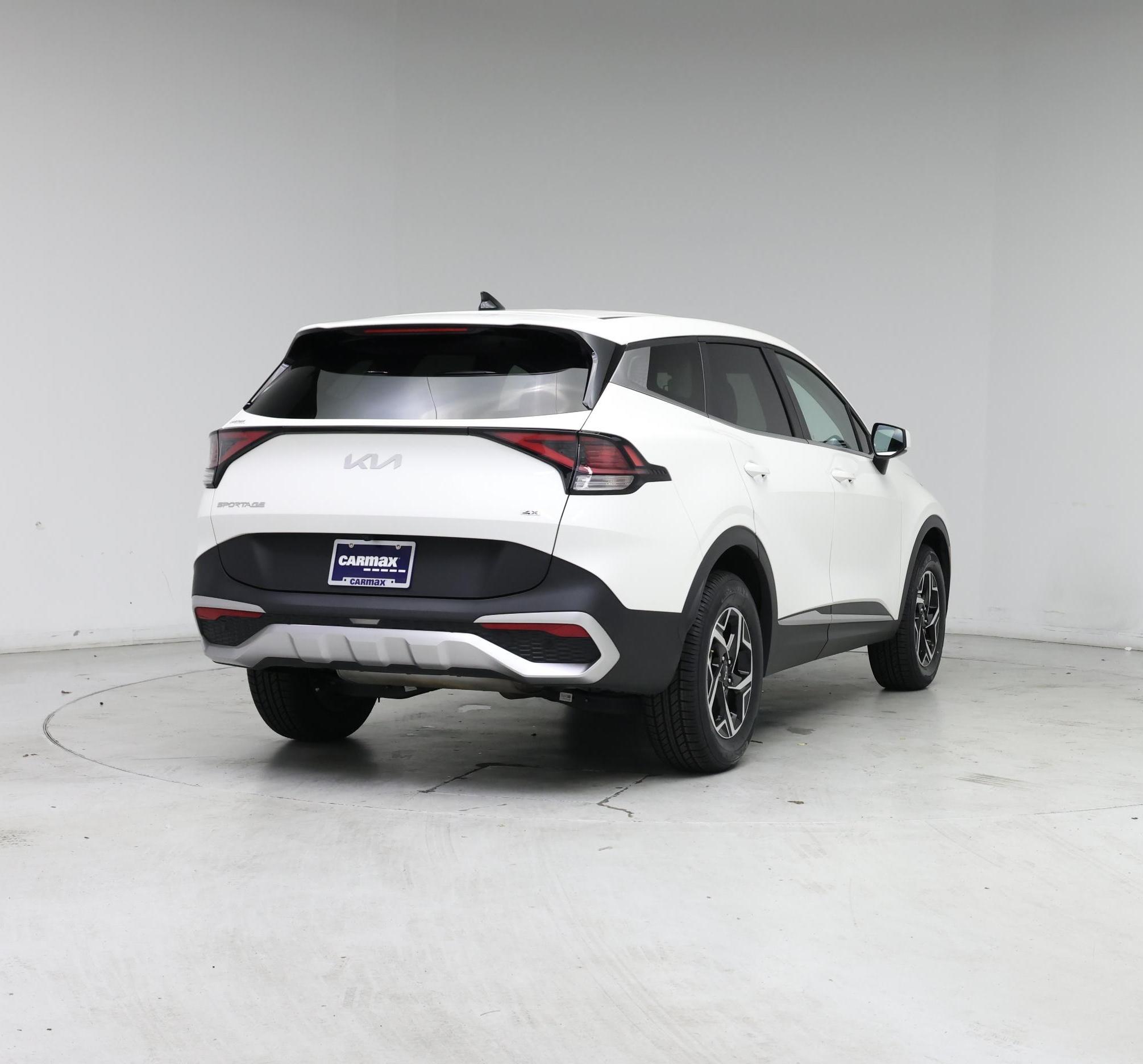 Thumbnail: 2023 Kia Sportage - 8