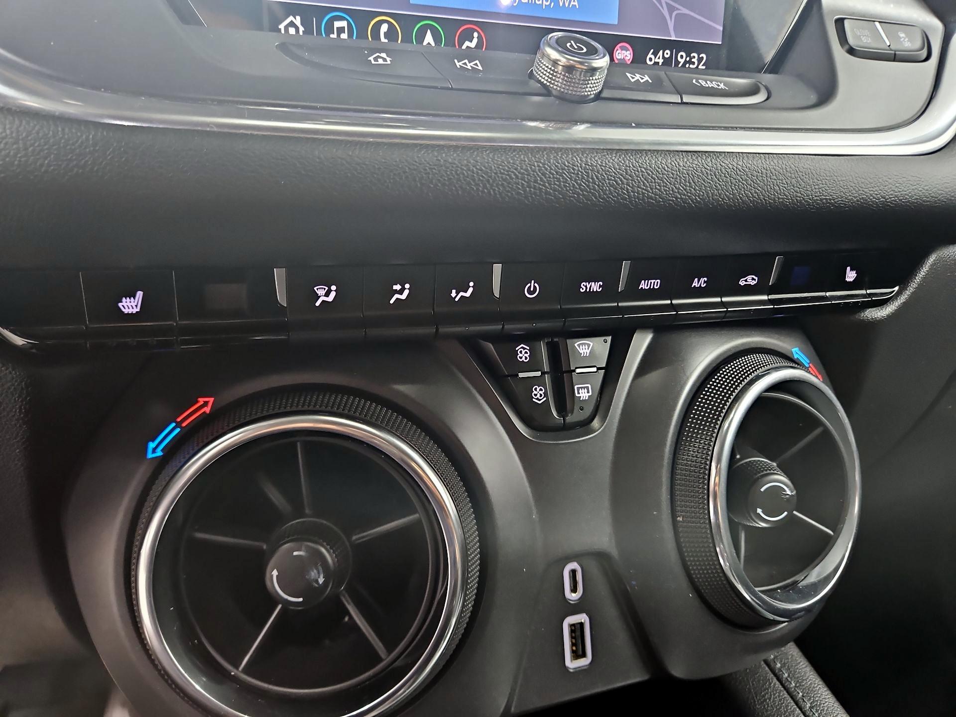 Thumbnail: 2019 Chevrolet Blazer - 17