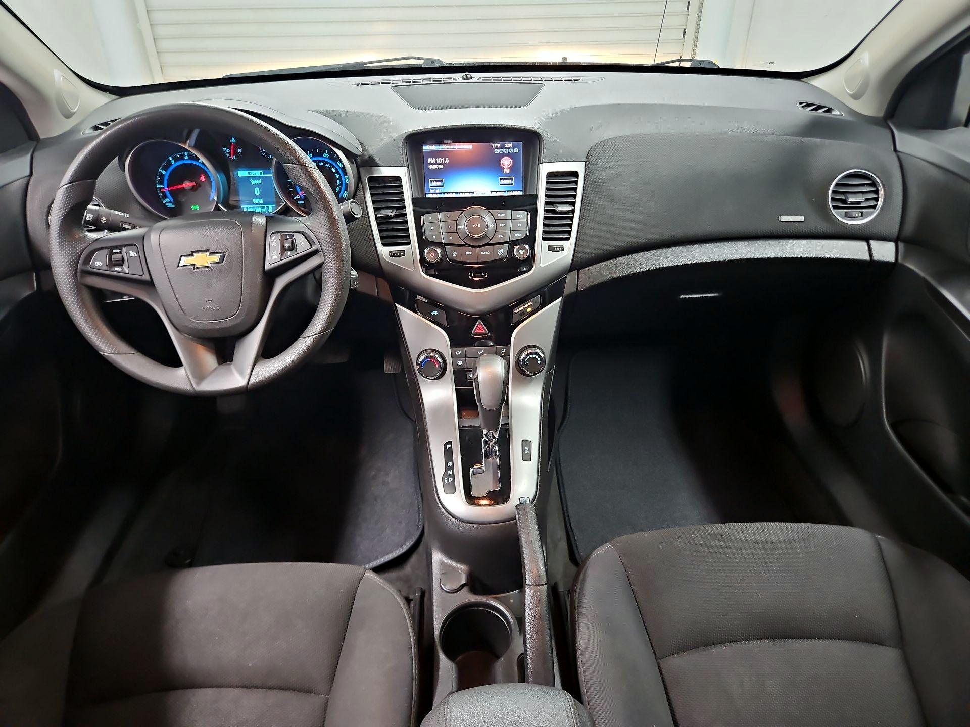 Thumbnail: 2016 Chevrolet Cruze - 9