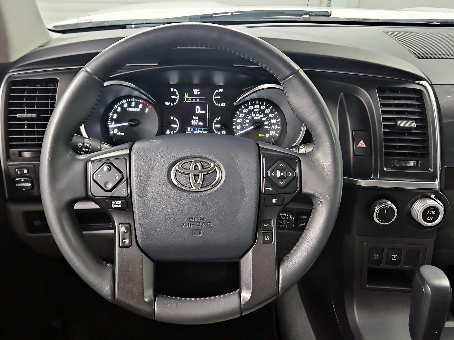 Thumbnail: 2018 Toyota Sequoia - 9