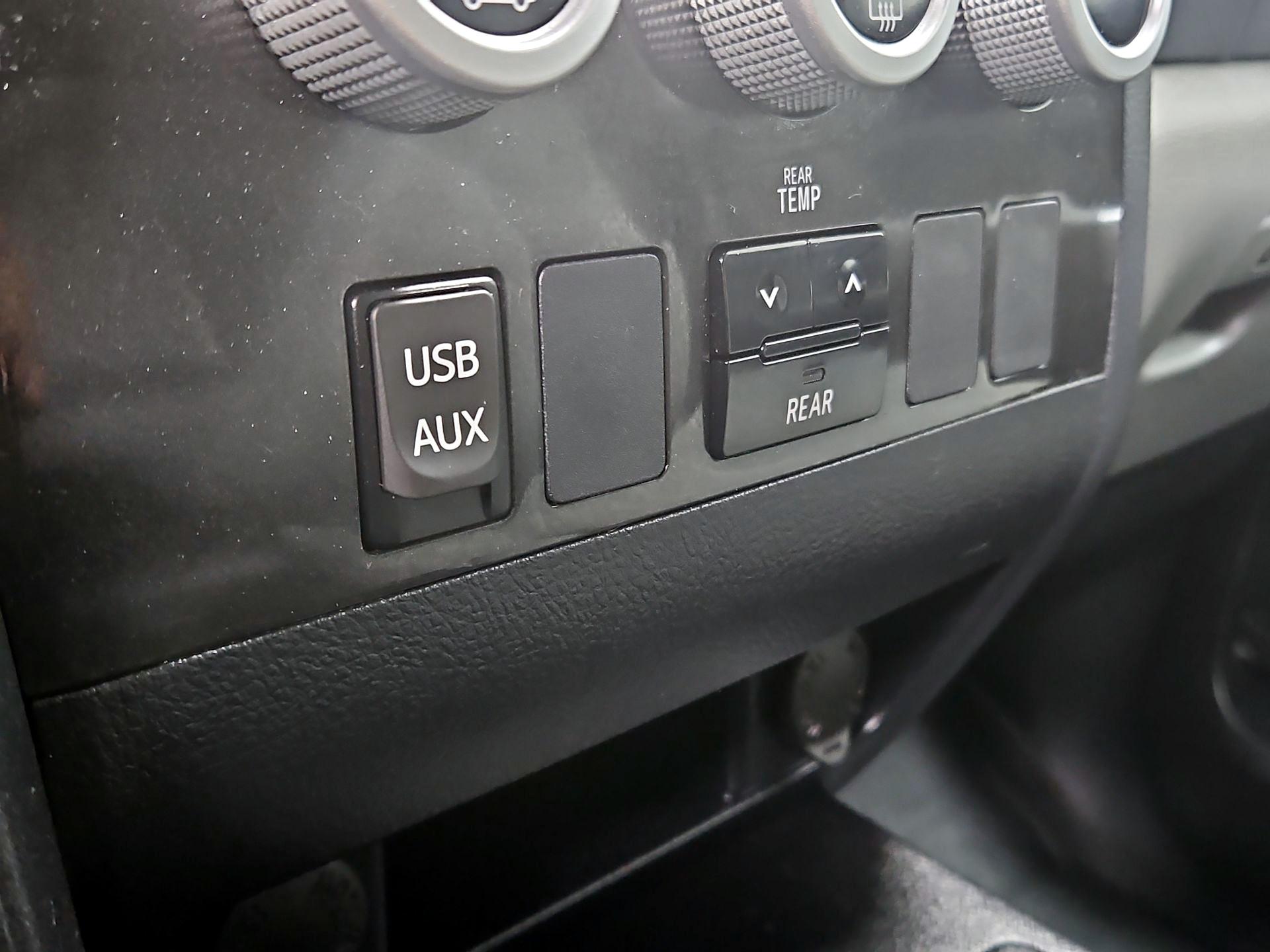 Thumbnail: 2018 Toyota Sequoia - 18