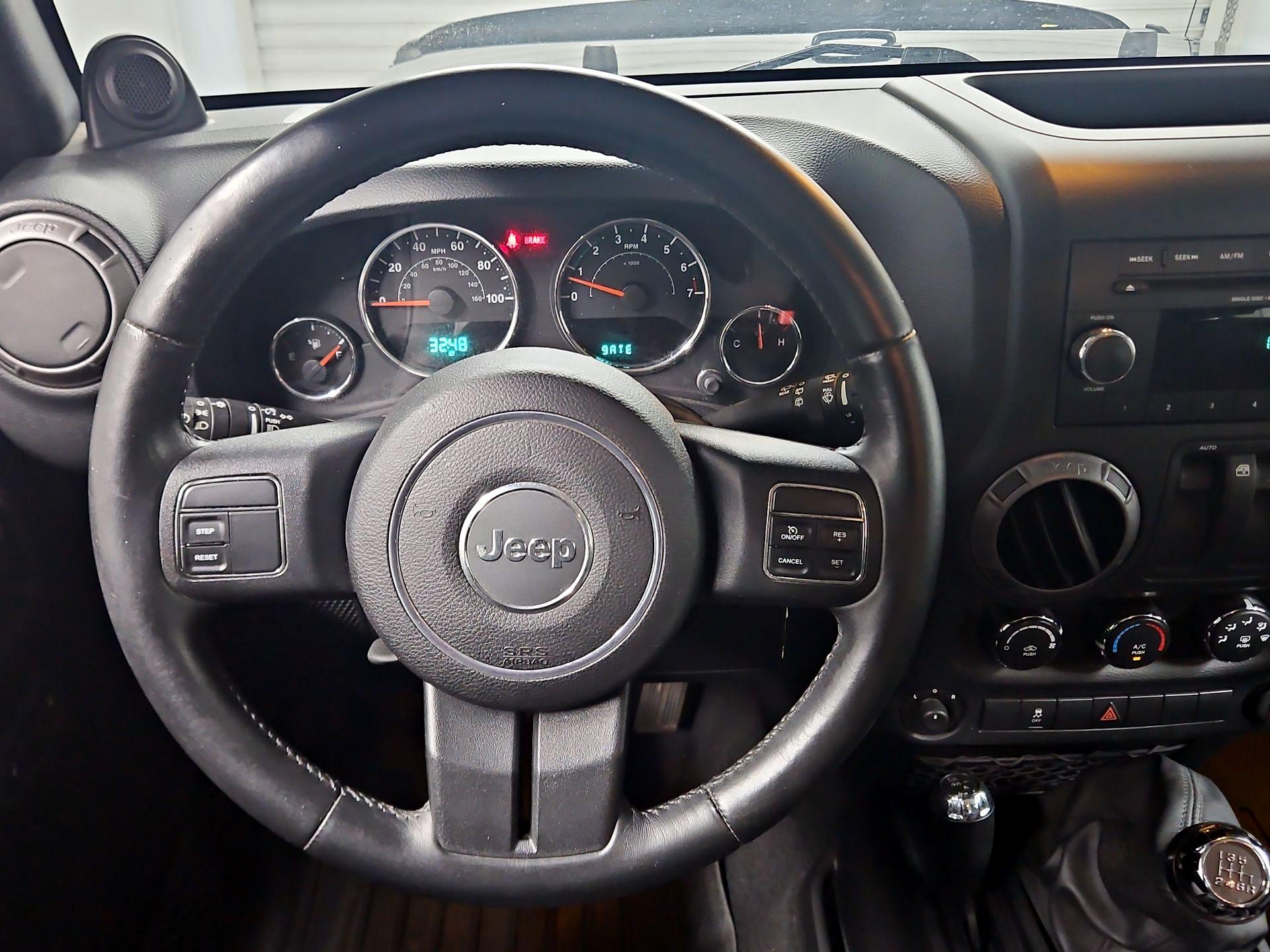Thumbnail: 2013 Jeep Wrangler - 10