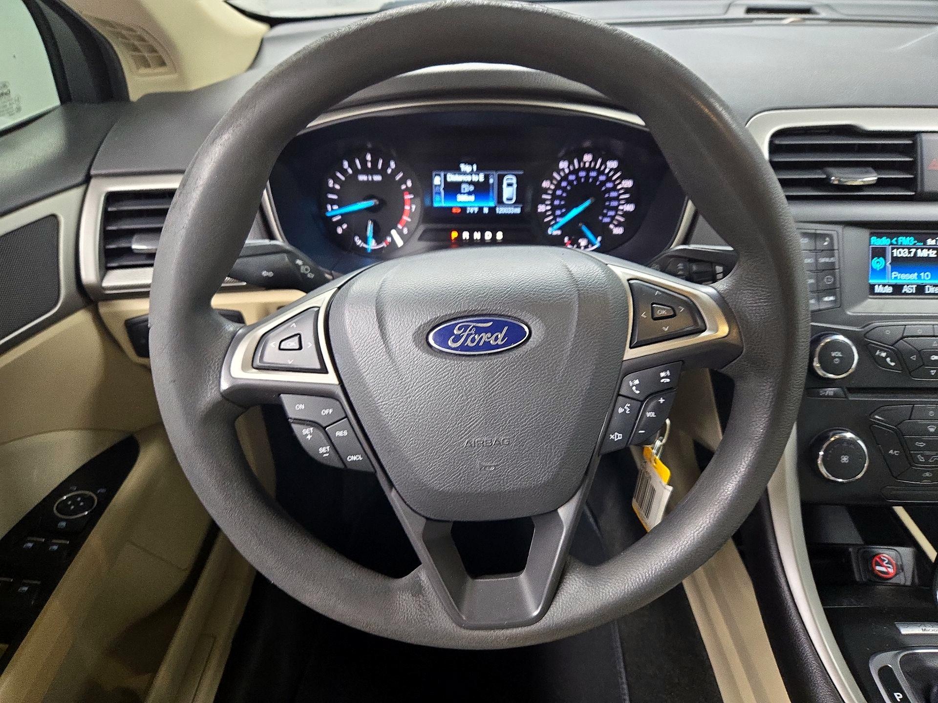 Thumbnail: 2014 Ford Fusion - 10