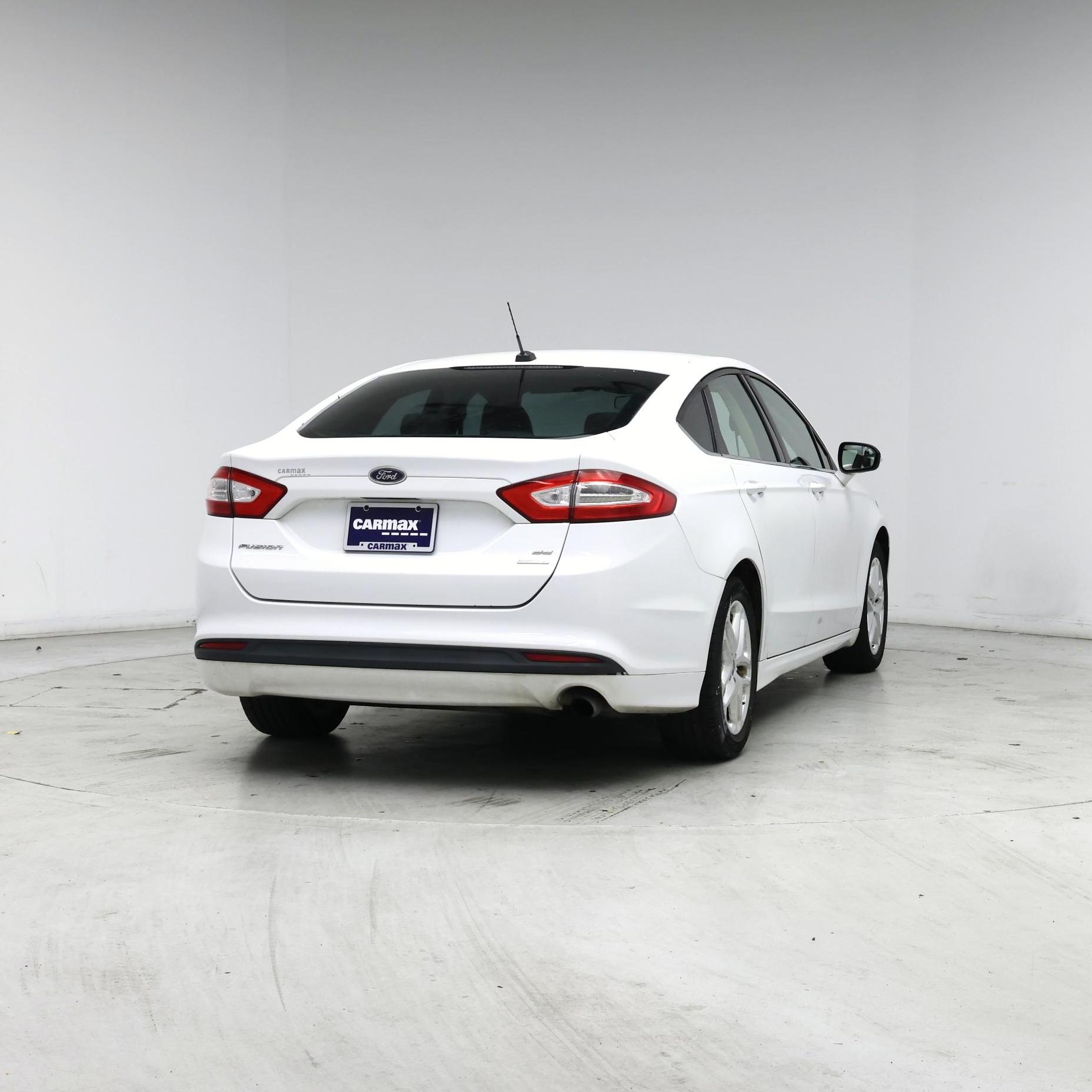Thumbnail: 2014 Ford Fusion - 8