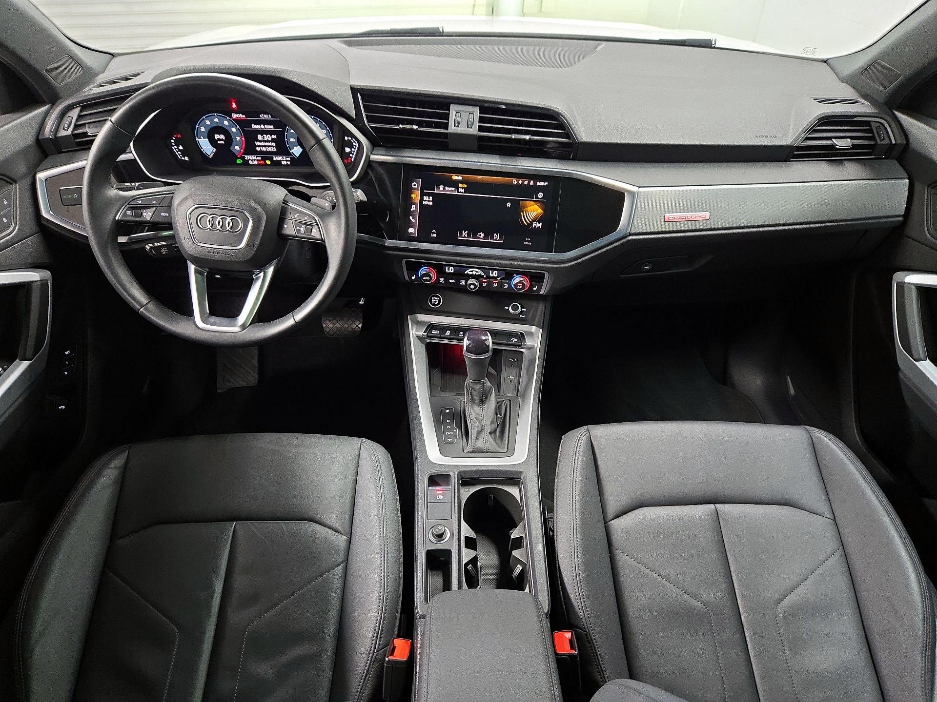 Thumbnail: 2023 Audi Q3 - 9