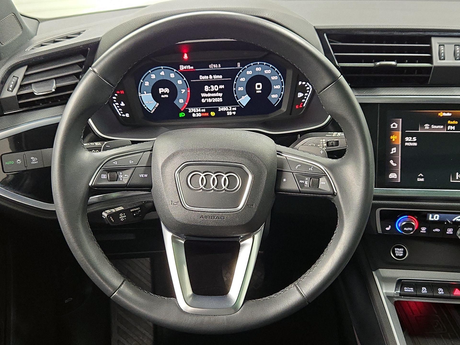 Thumbnail: 2023 Audi Q3 - 10