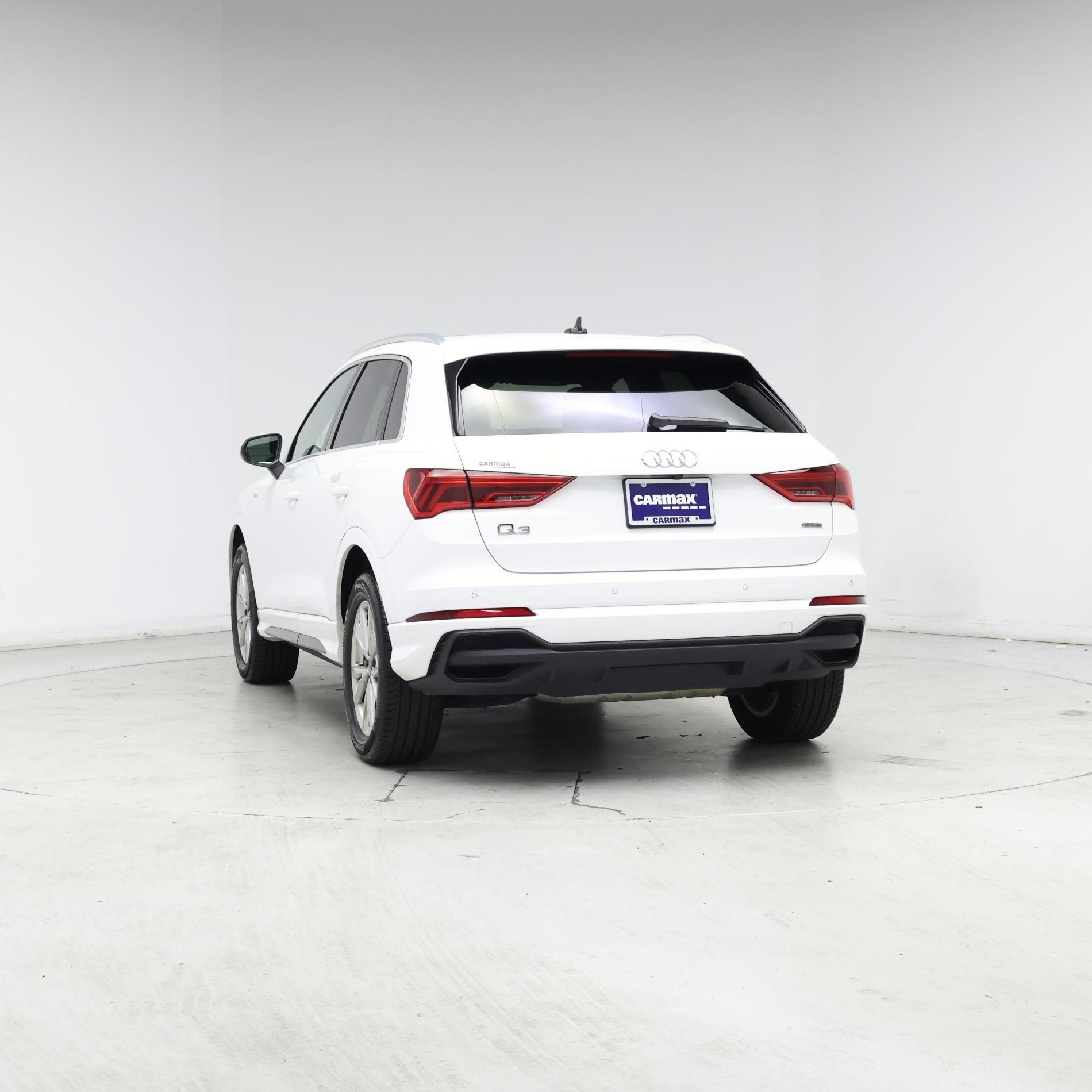 Thumbnail: 2023 Audi Q3 - 6