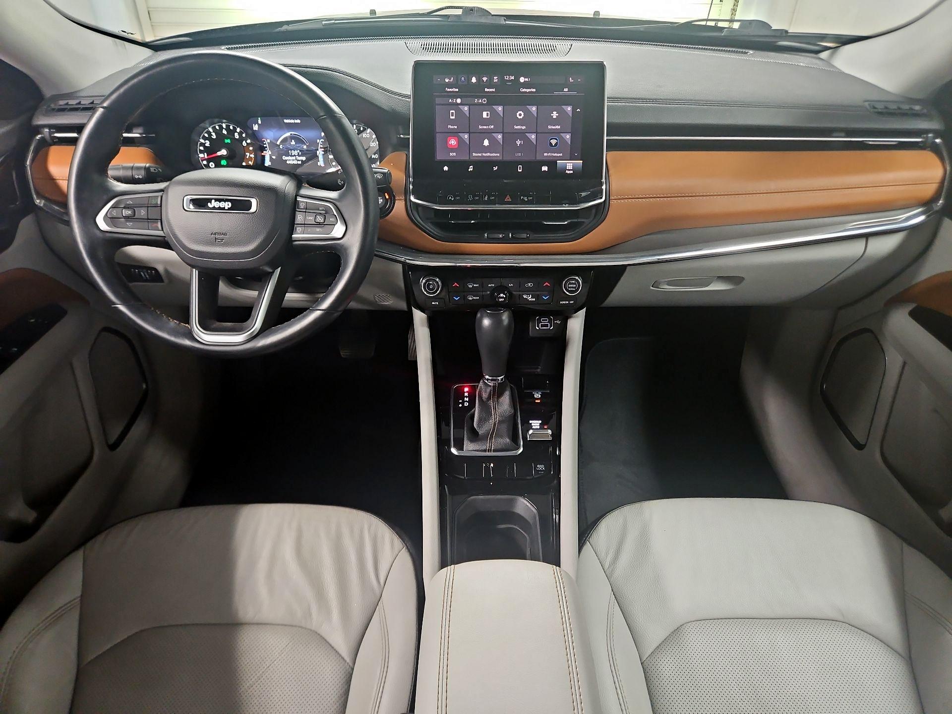 Thumbnail: 2022 Jeep Compass - 9