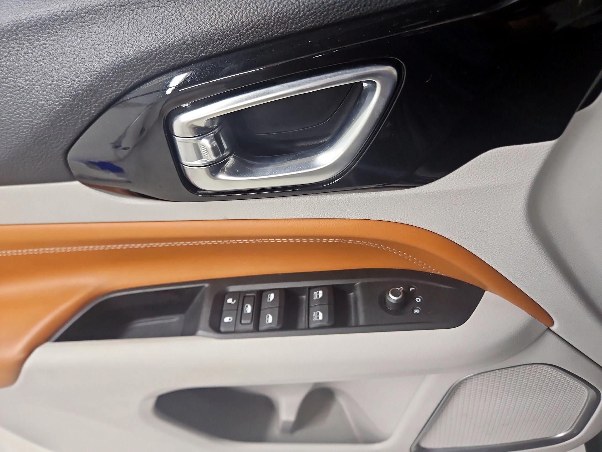 Thumbnail: 2022 Jeep Compass - 12