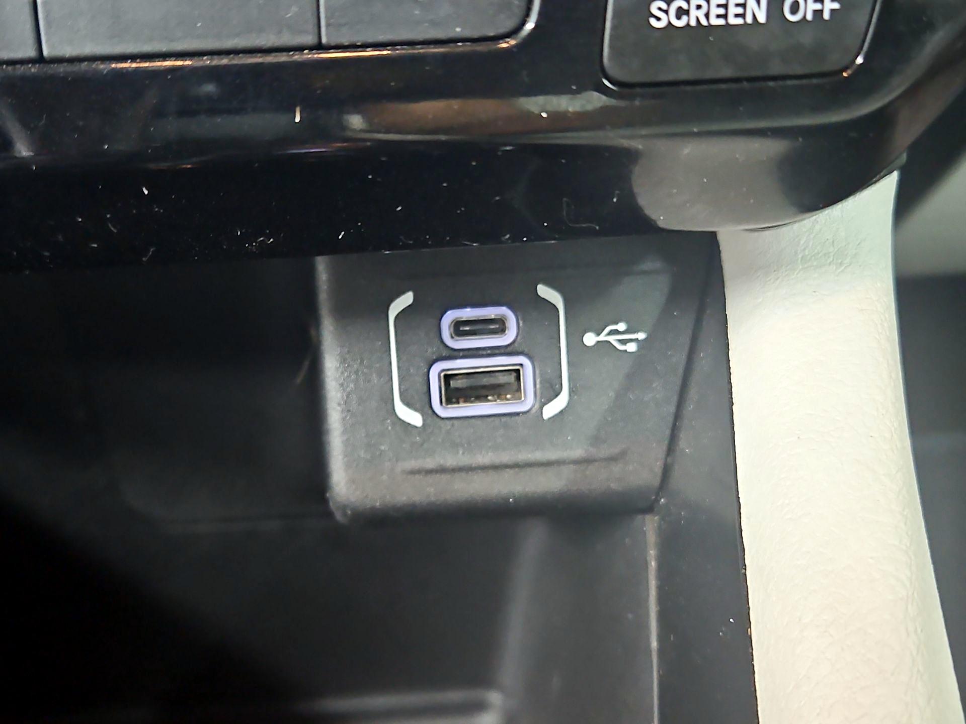 Thumbnail: 2022 Jeep Compass - 18