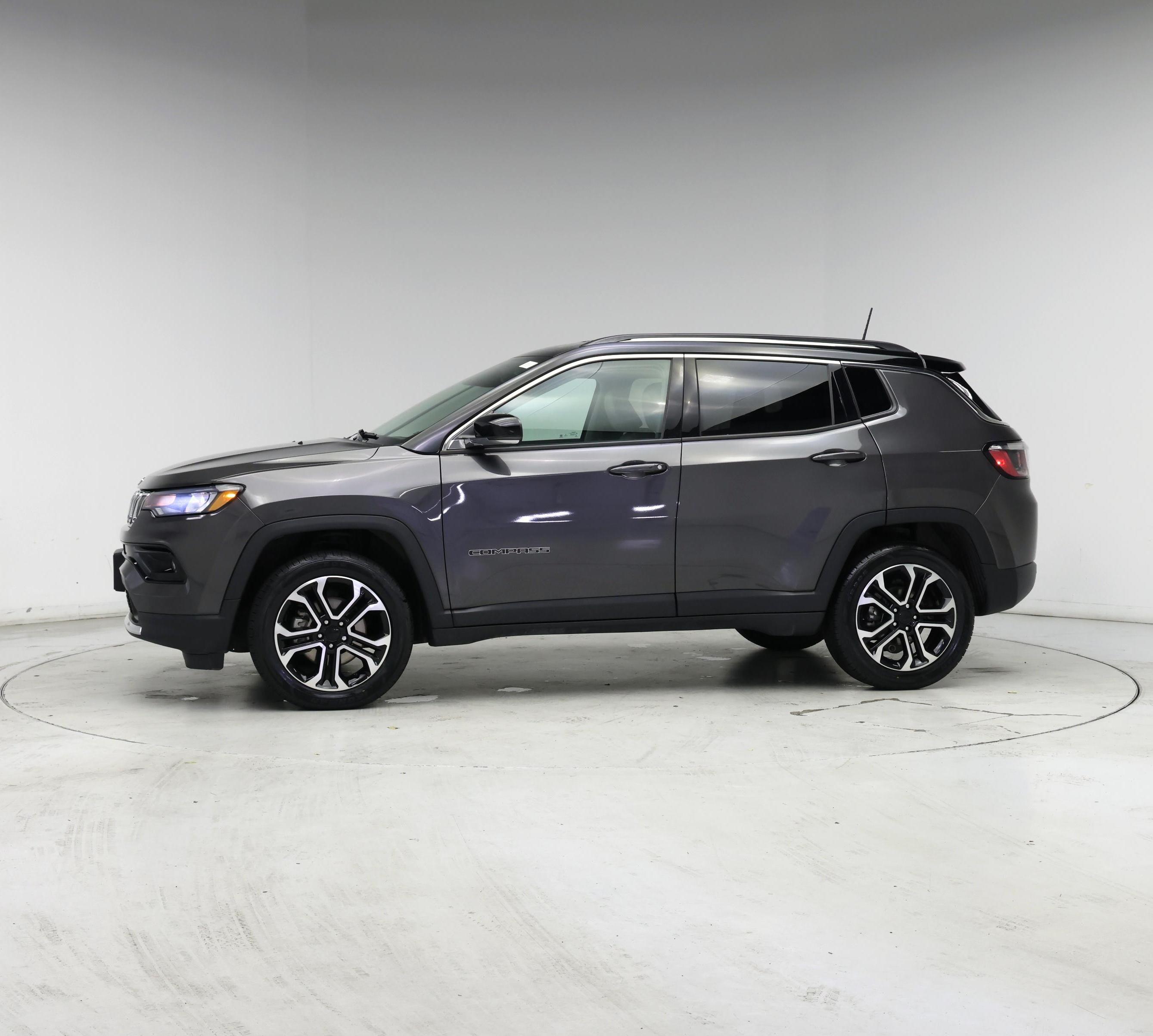 Thumbnail: 2022 Jeep Compass - 3