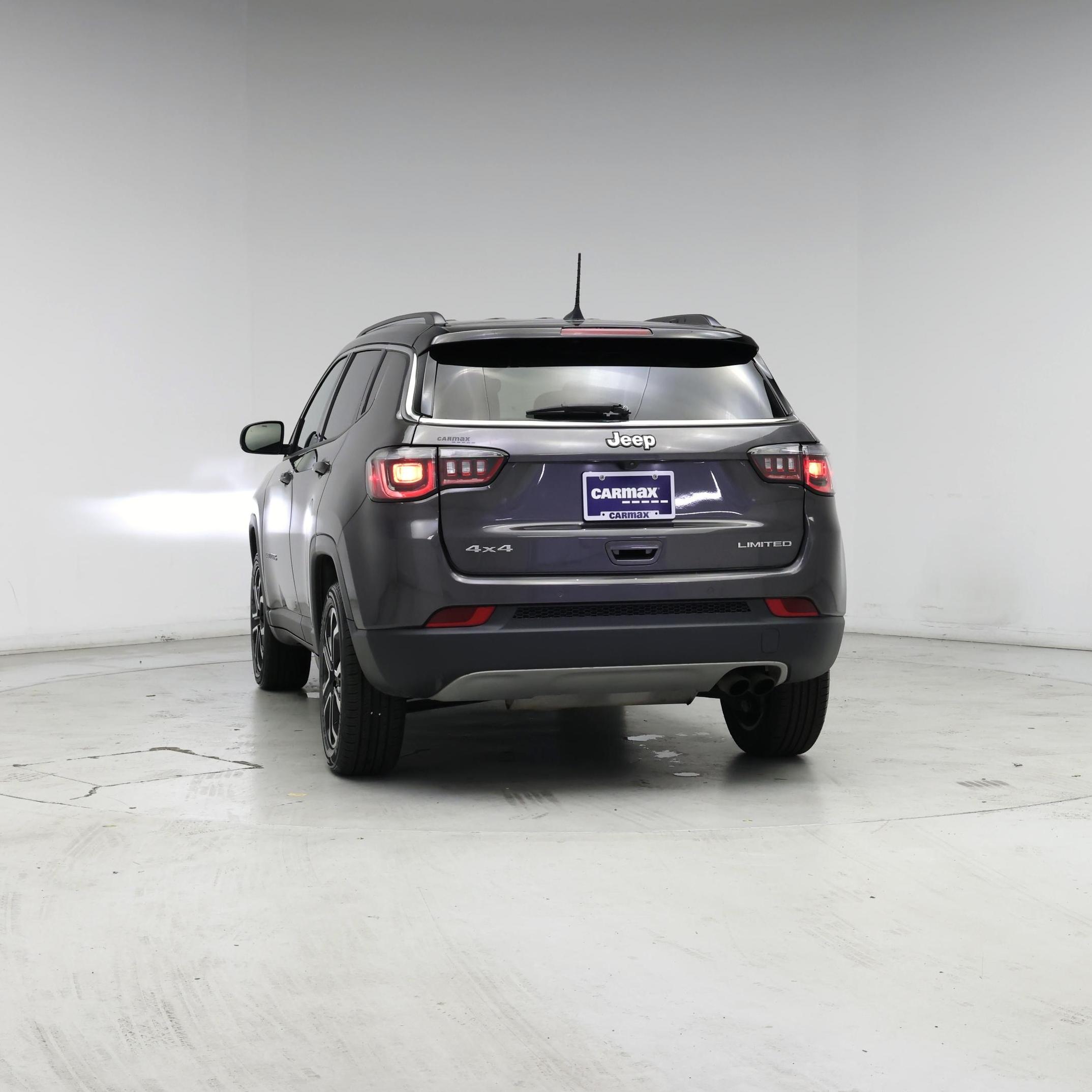 Thumbnail: 2022 Jeep Compass - 6