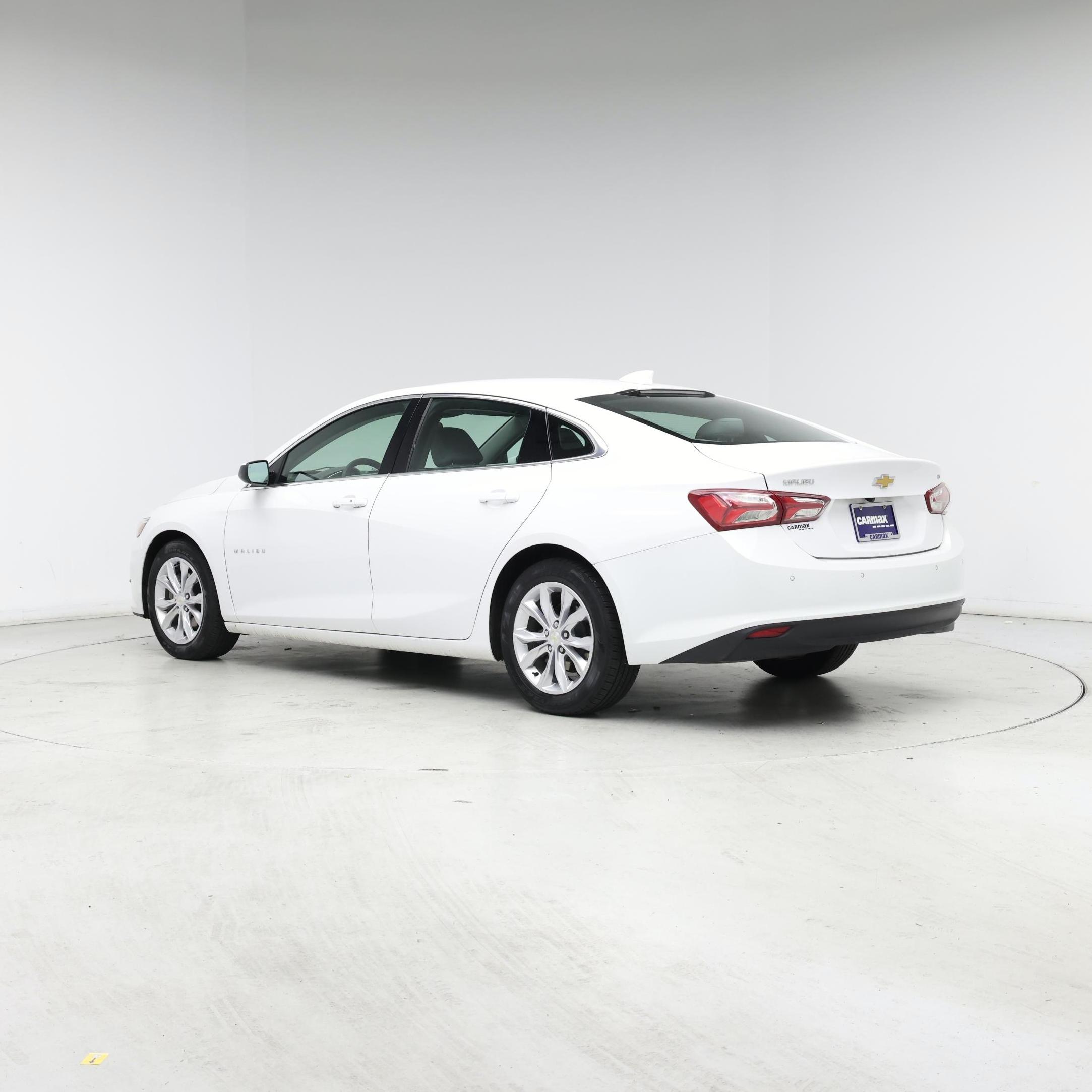 Thumbnail: 2021 Chevrolet Malibu - 2