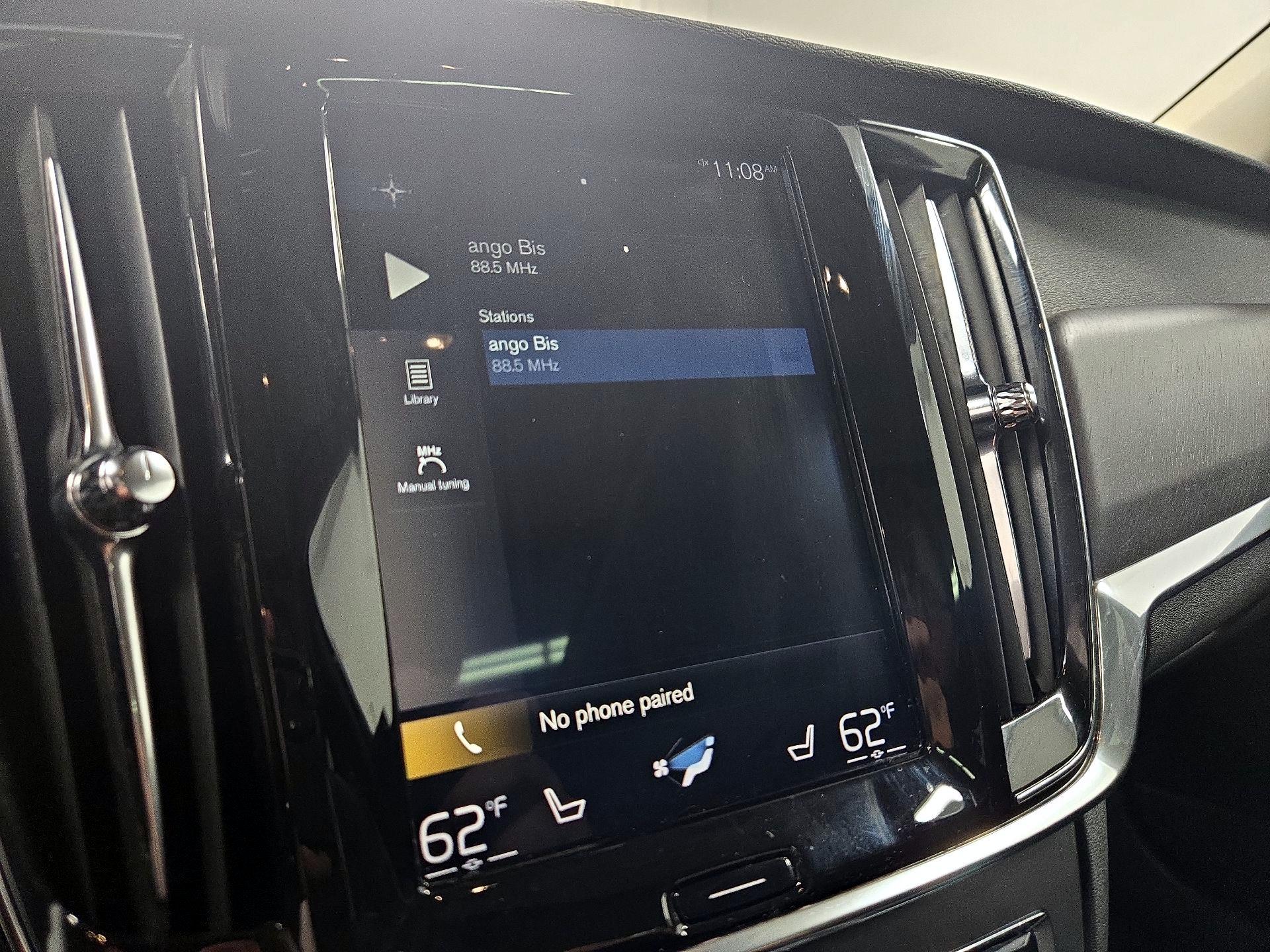 Thumbnail: 2019 Volvo V90 - 16