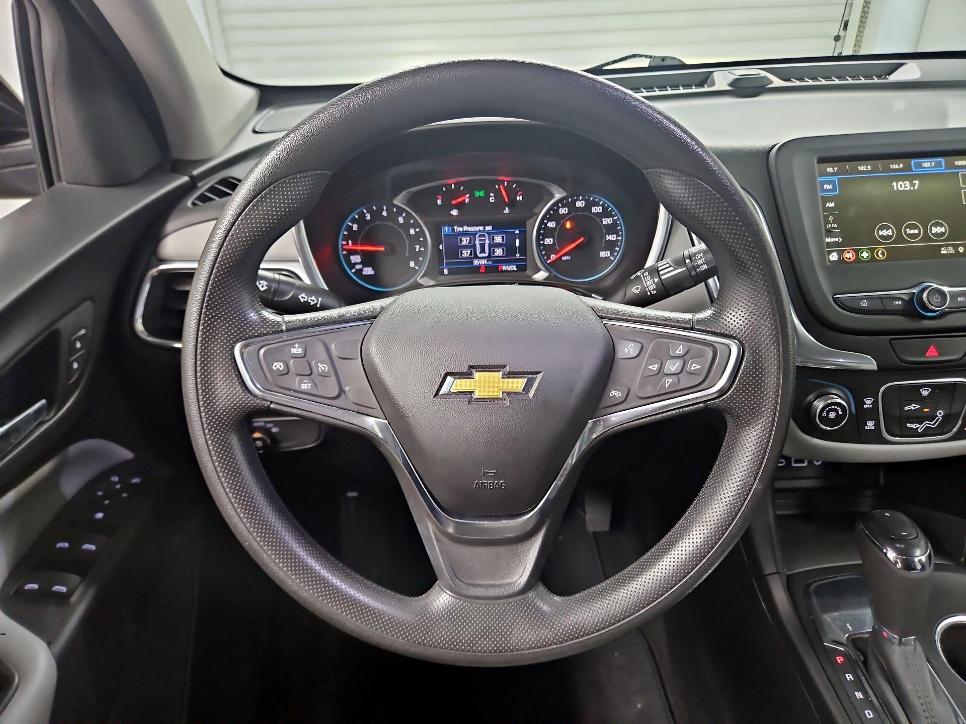 Thumbnail: 2019 Chevrolet Equinox - 10