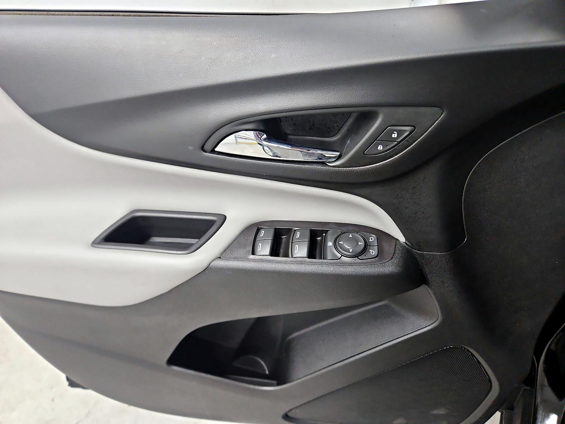 Thumbnail: 2019 Chevrolet Equinox - 12