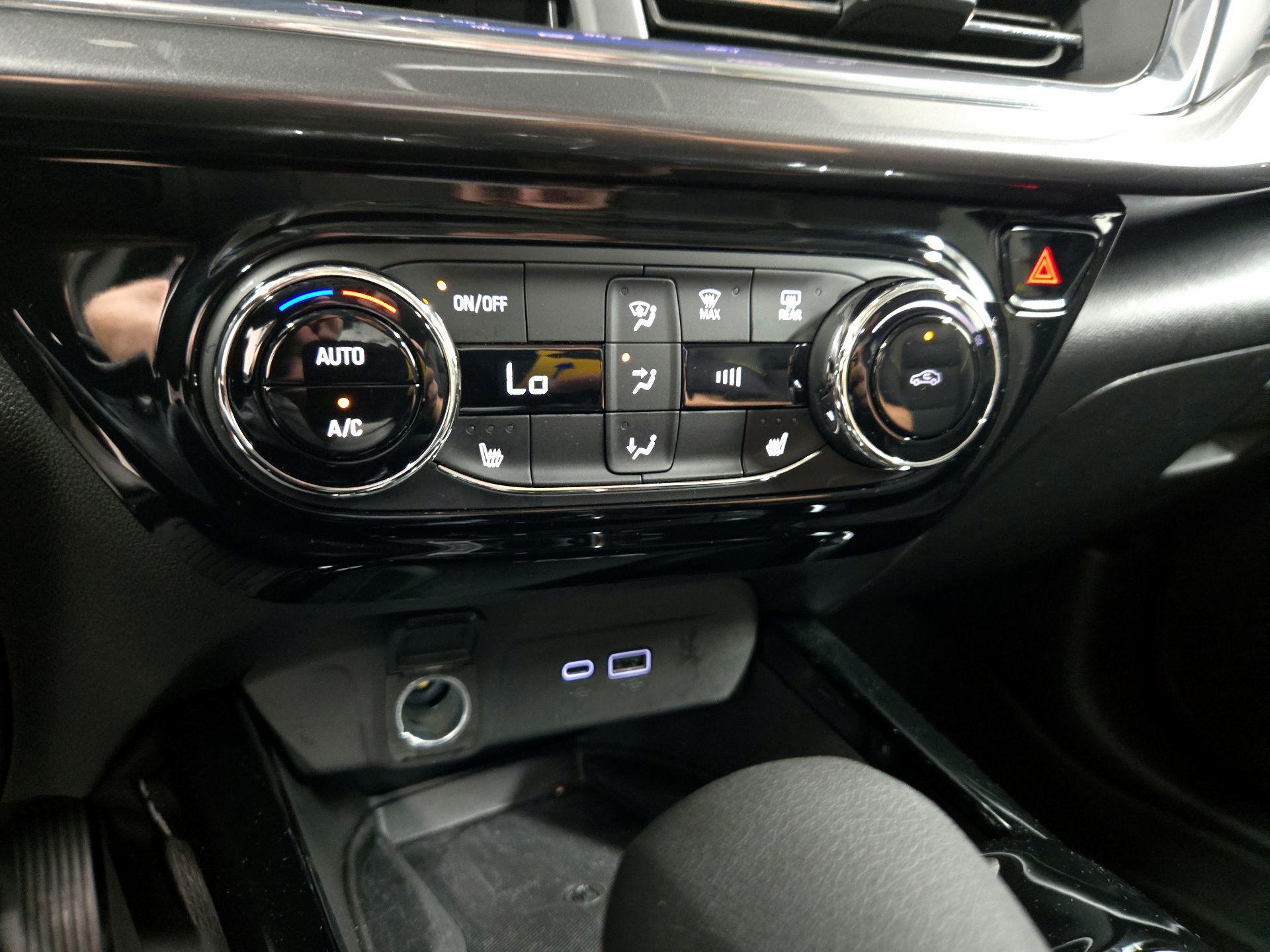 Thumbnail: 2024 Chevrolet Trax - 16