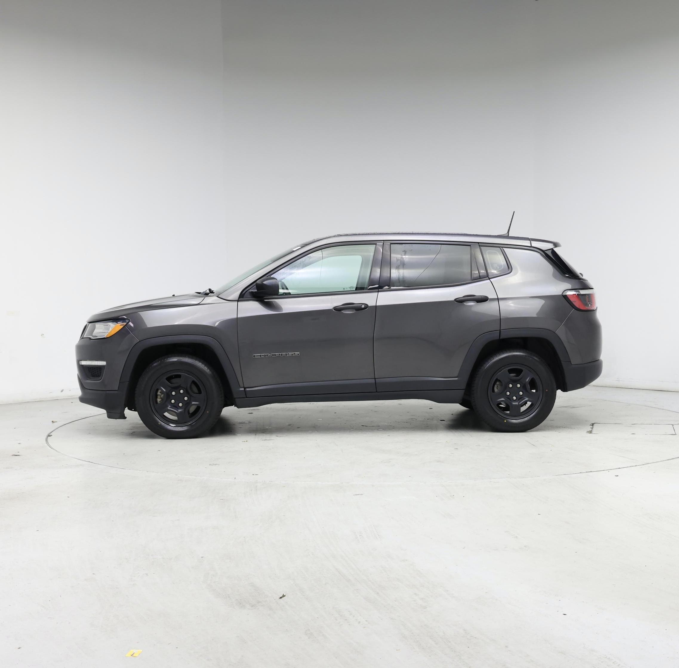 Thumbnail: 2019 Jeep Compass - 3