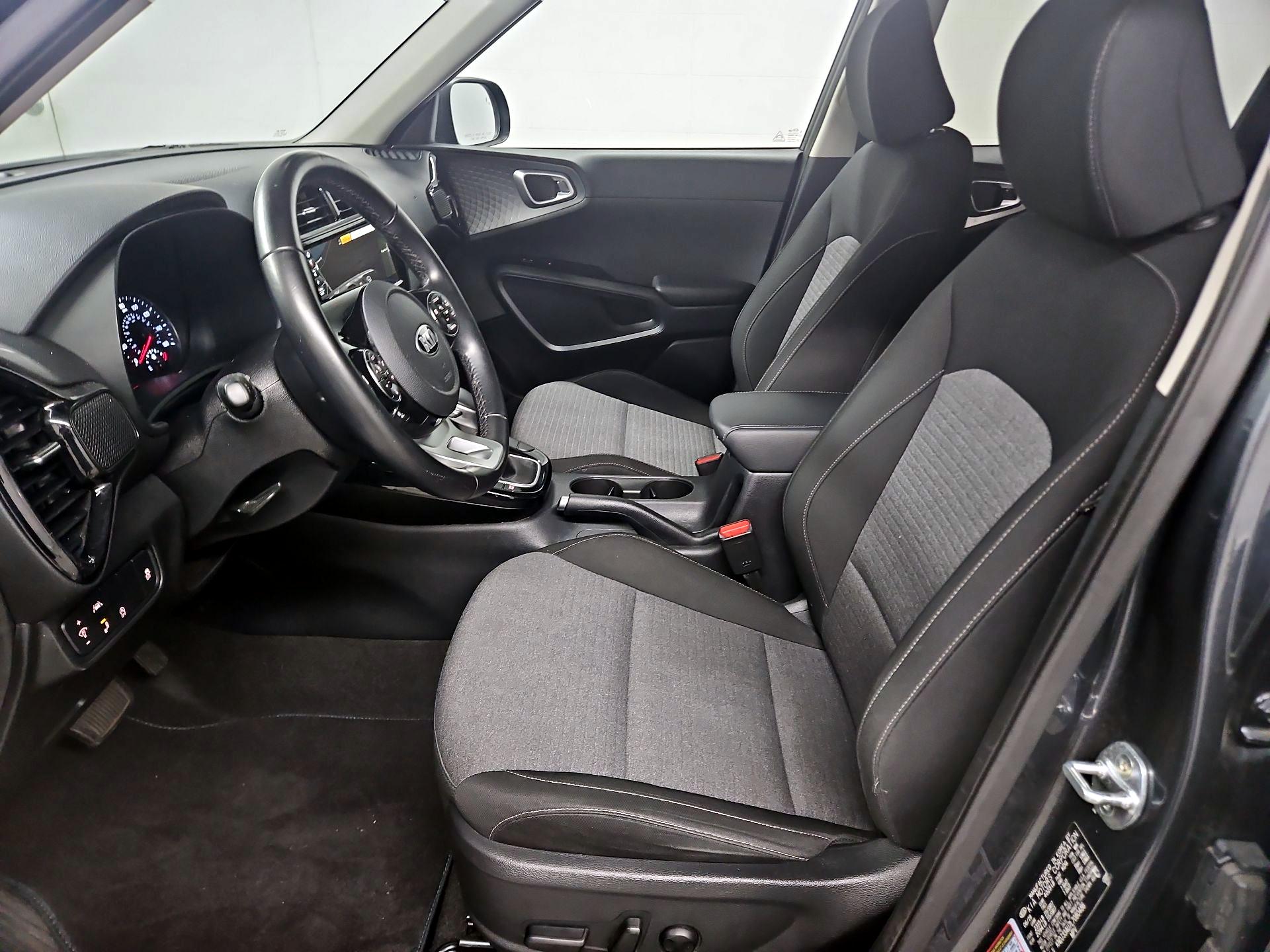Thumbnail: 2020 Kia Soul - 11