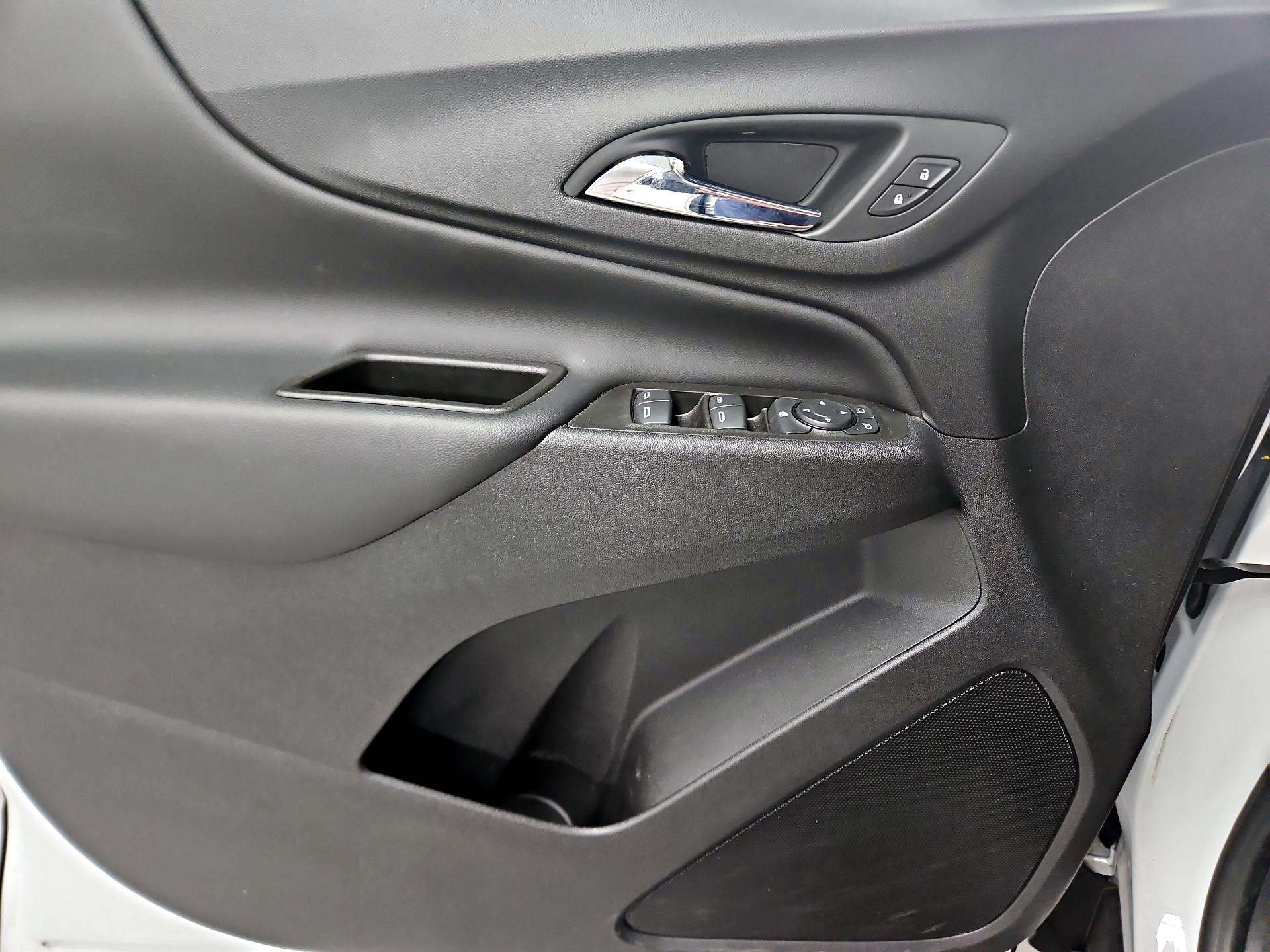 Thumbnail: 2021 Chevrolet Equinox - 12