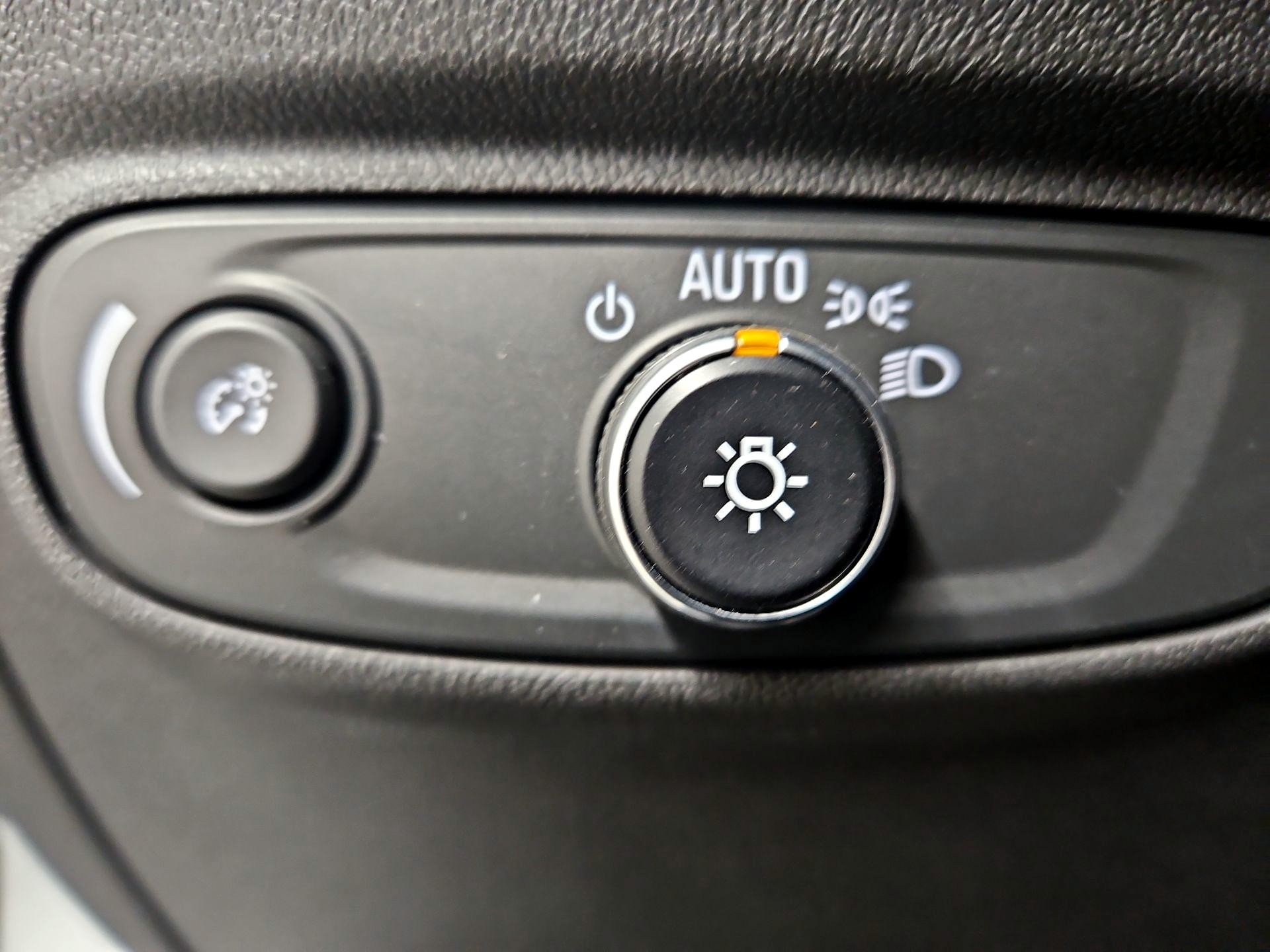 Thumbnail: 2021 Chevrolet Equinox - 13