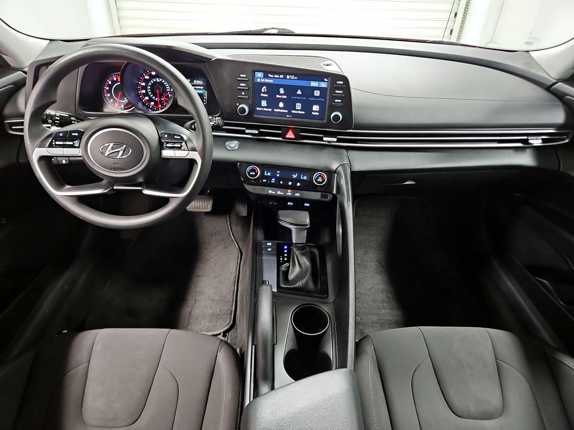 Thumbnail: 2022 Hyundai Elantra - 9