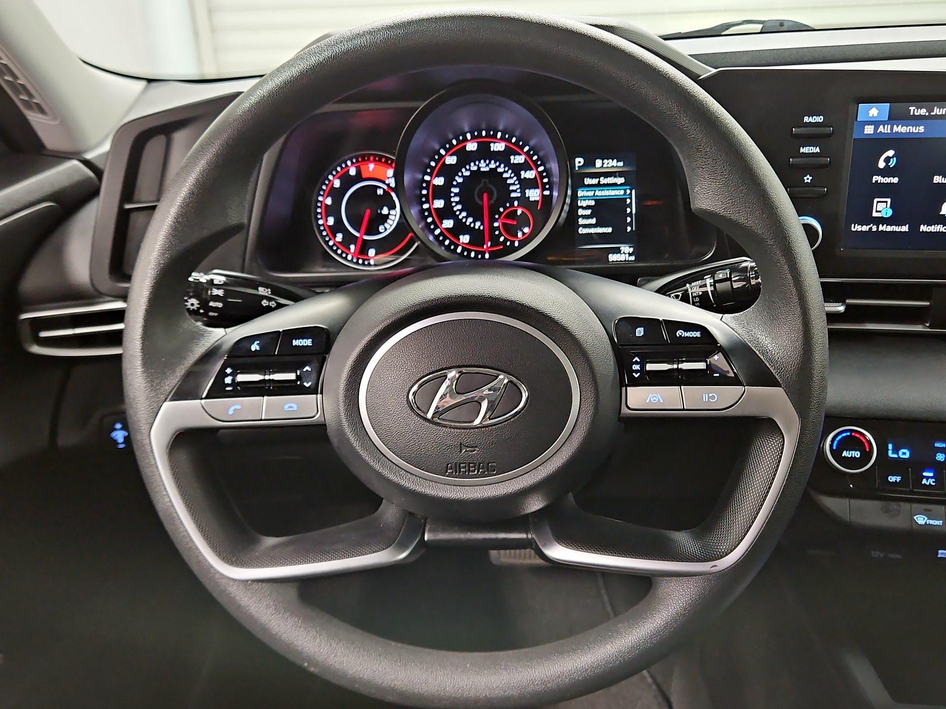 Thumbnail: 2022 Hyundai Elantra - 10