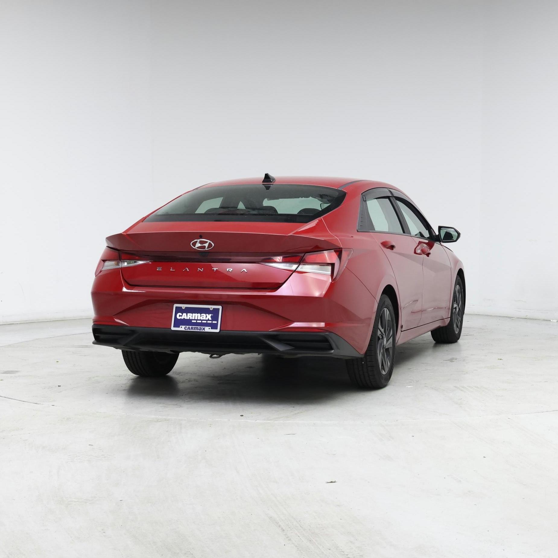 Thumbnail: 2022 Hyundai Elantra - 8