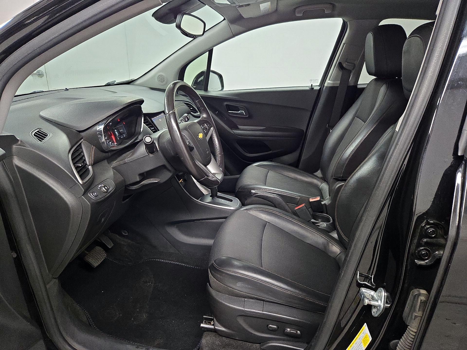 Thumbnail: 2021 Chevrolet Trax - 11