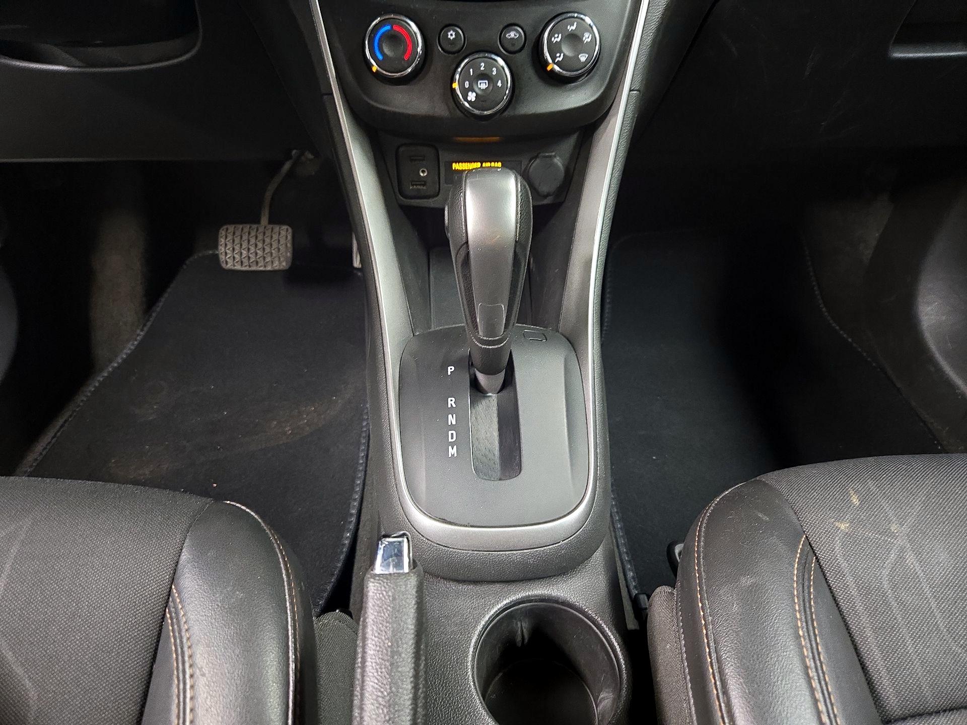 Thumbnail: 2021 Chevrolet Trax - 17